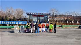西黄村工区协同高速交警、抗大东收费站开展春运保畅宣传活动2