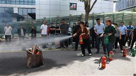 标题:中电建冀交高投公司开展安全培训及消防演练<br/>说明:<br/>日期:2026/4/24 12:21:01