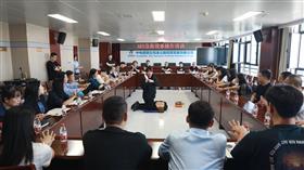 标题:掌握AED操作技能 提升应急救护能力——中电建冀交高投公司总部组织开展AED急救设备操作培训<br/>说明:<br/>日期:2026/10/14 15:40:57