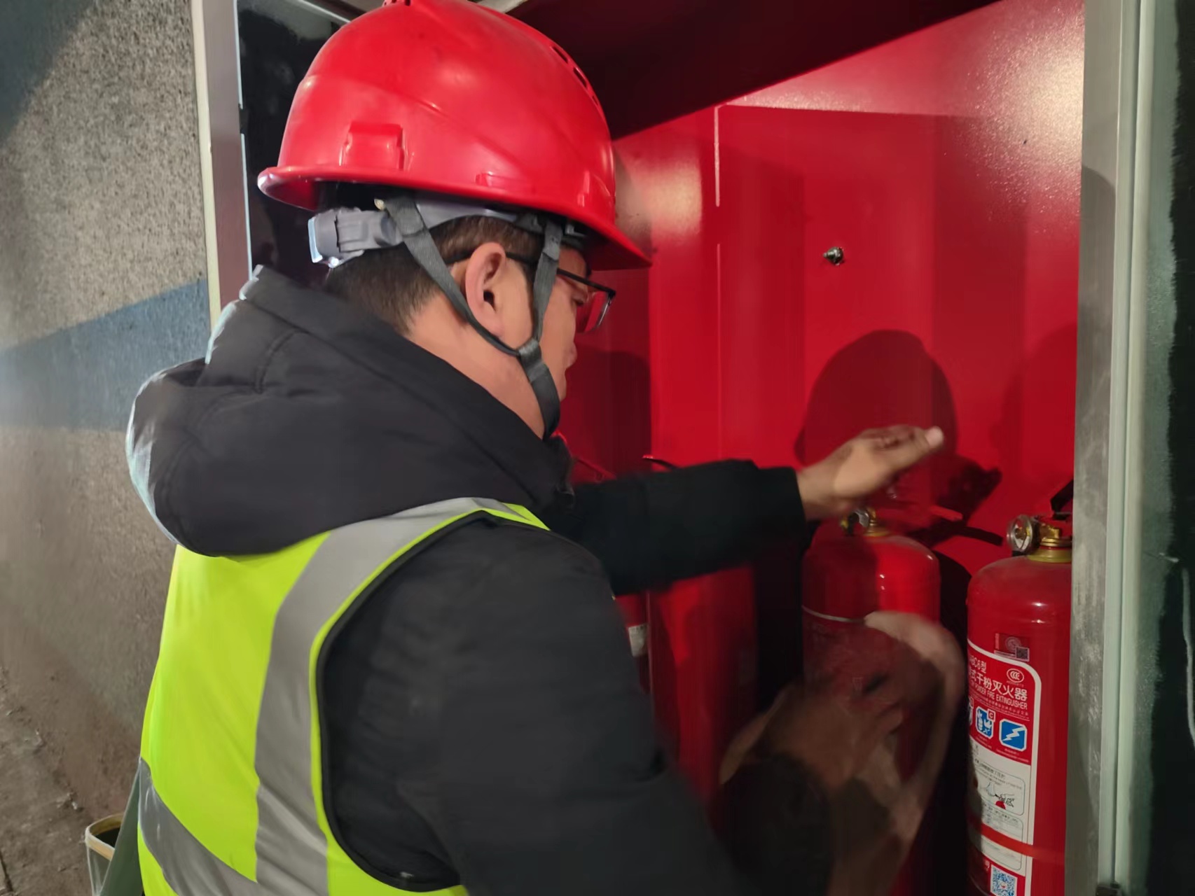 隧道消防检查.jpg