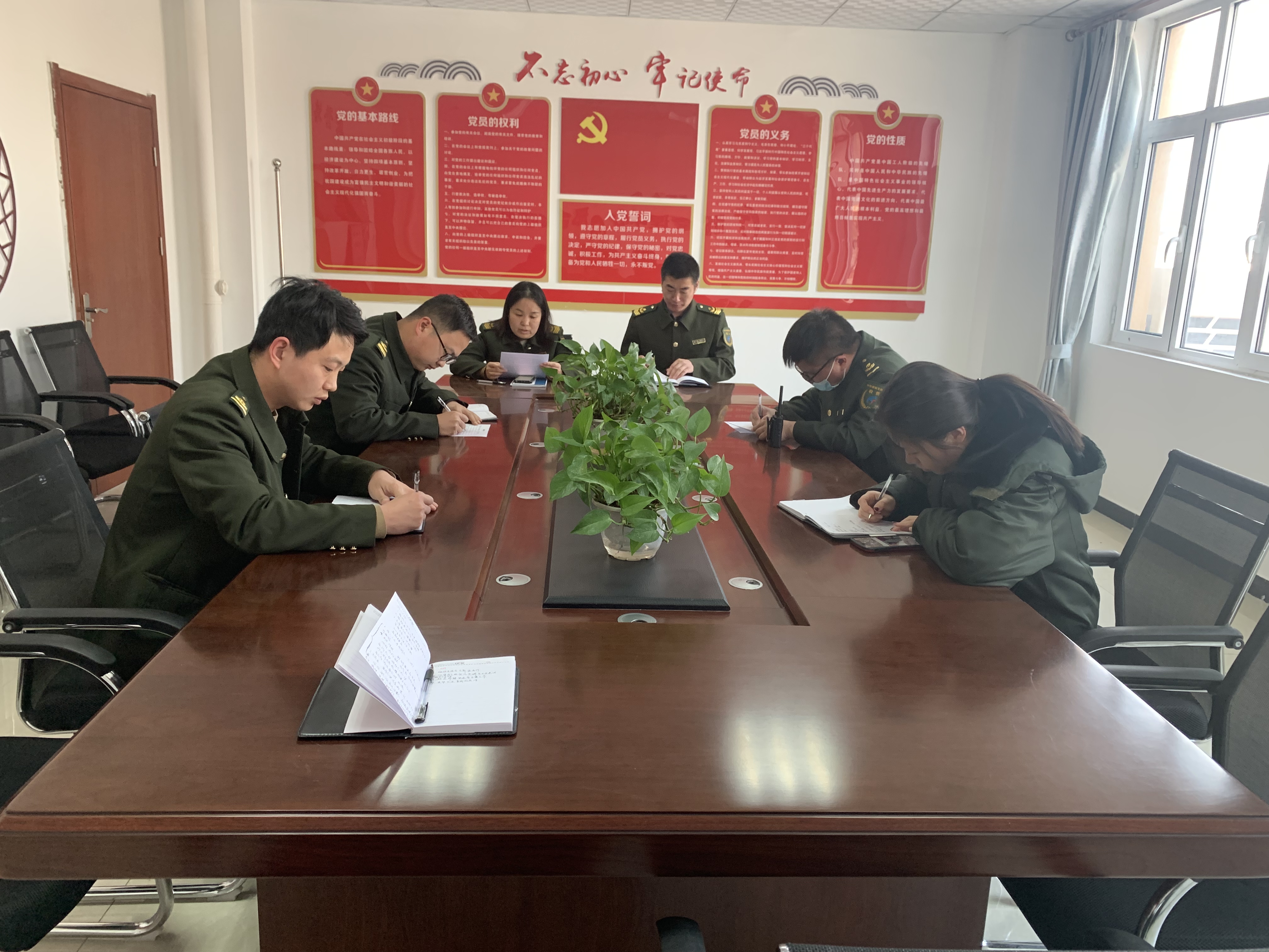 C:\Users\Administrator\Desktop\38ec237e35230ae571c69fe55f376da.jpg C:\Users\Administrator\Desktop\38ec237e35230ae571c69fe55f376da.jpg