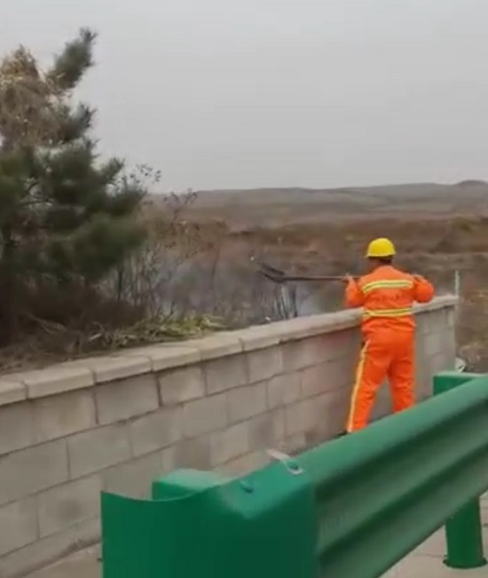救火.jpg 救火.jpg