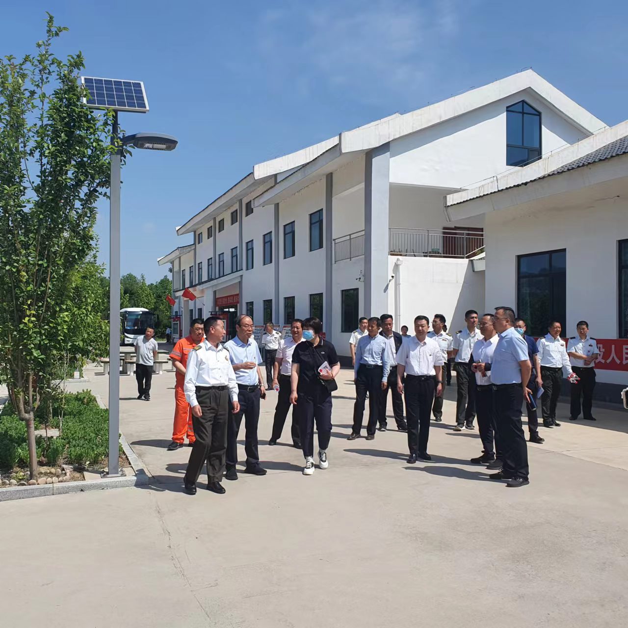 C:\Users\Administrator\Desktop\29ffcba797404f2afe7a84da30a547b.jpg C:\Users\Administrator\Desktop\29ffcba797404f2afe7a84da30a547b.jpg