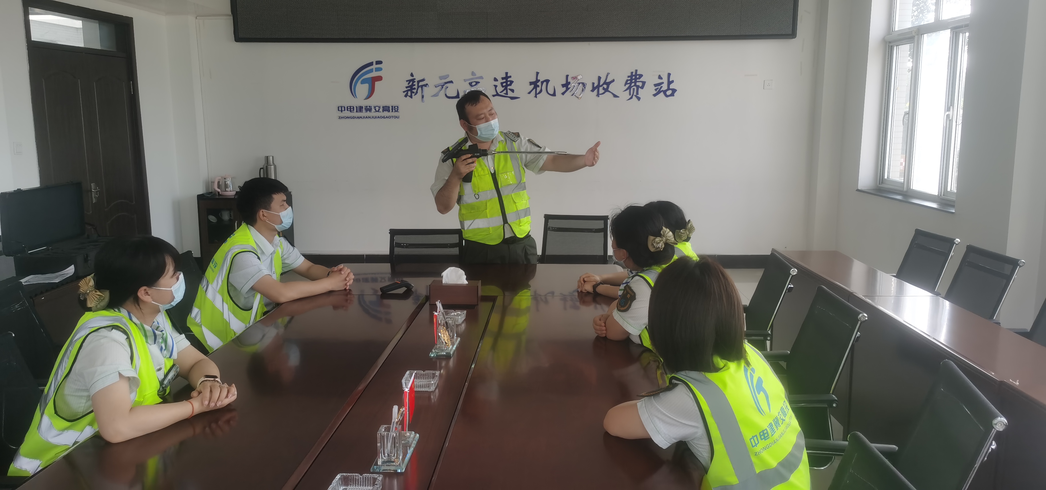 6.2一班绿通学习.jpg