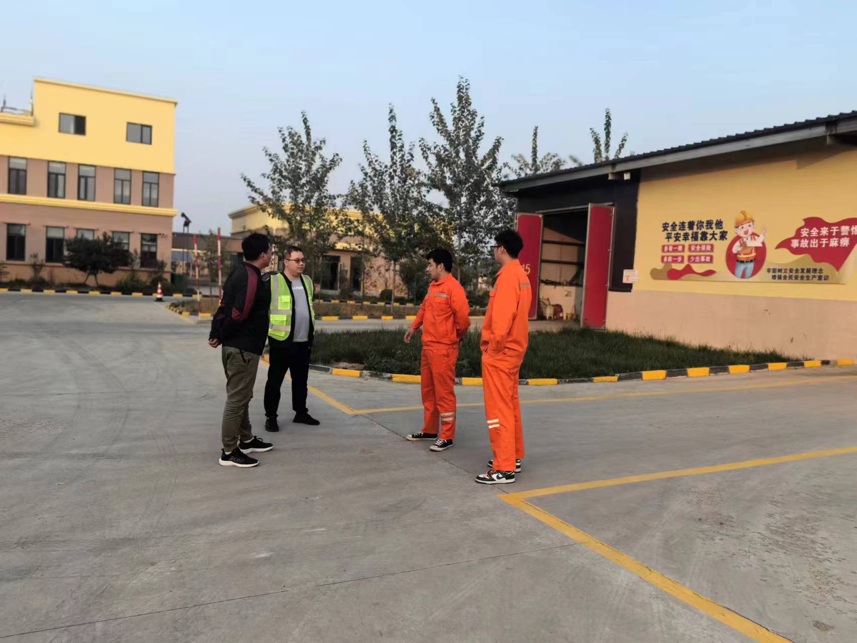 养护设备竞赛场地督导检查1.jpg 养护设备竞赛场地督导检查1.jpg