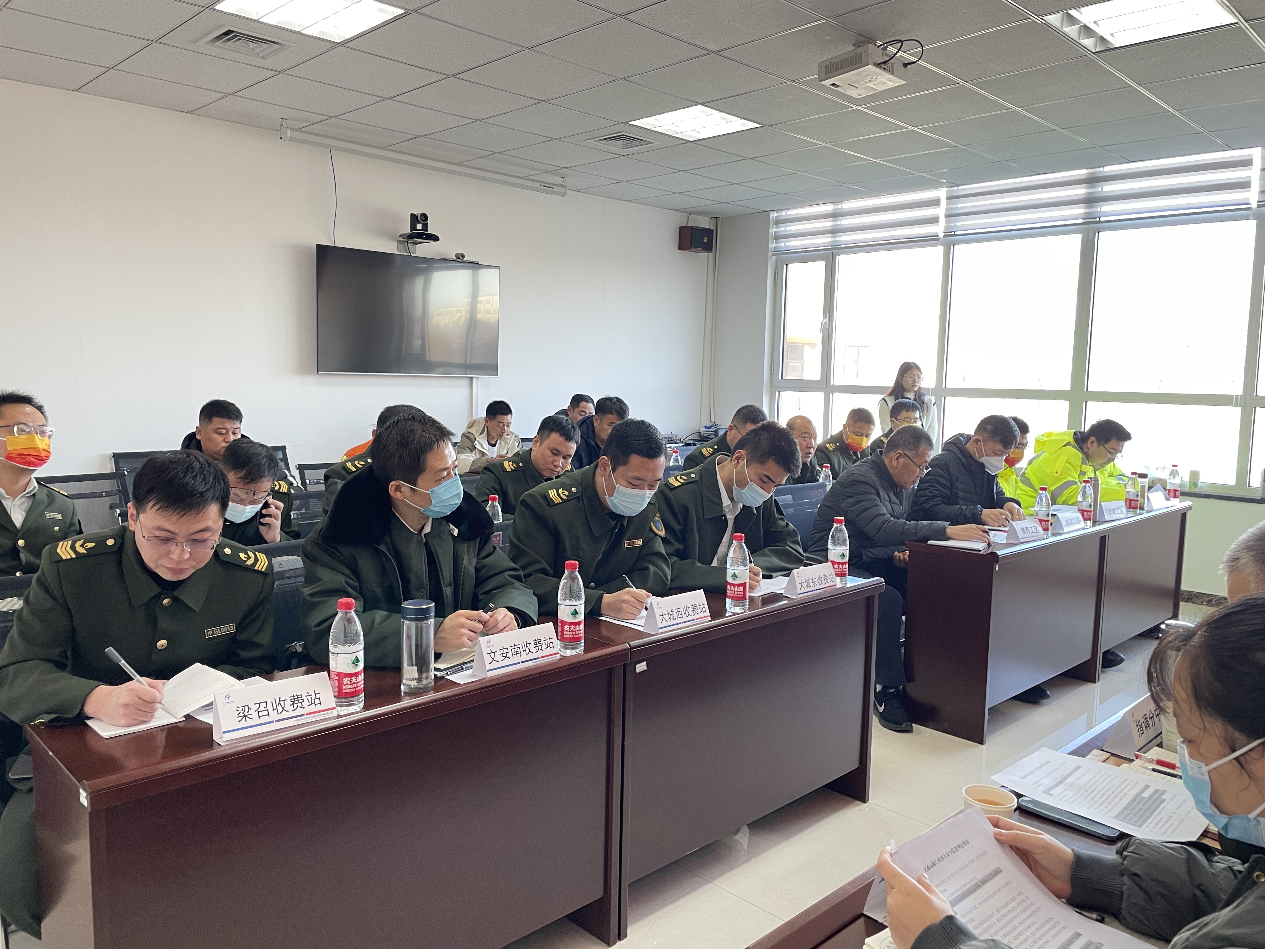 微信图片_20231130144912.jpg 微信图片_20231130144912.jpg