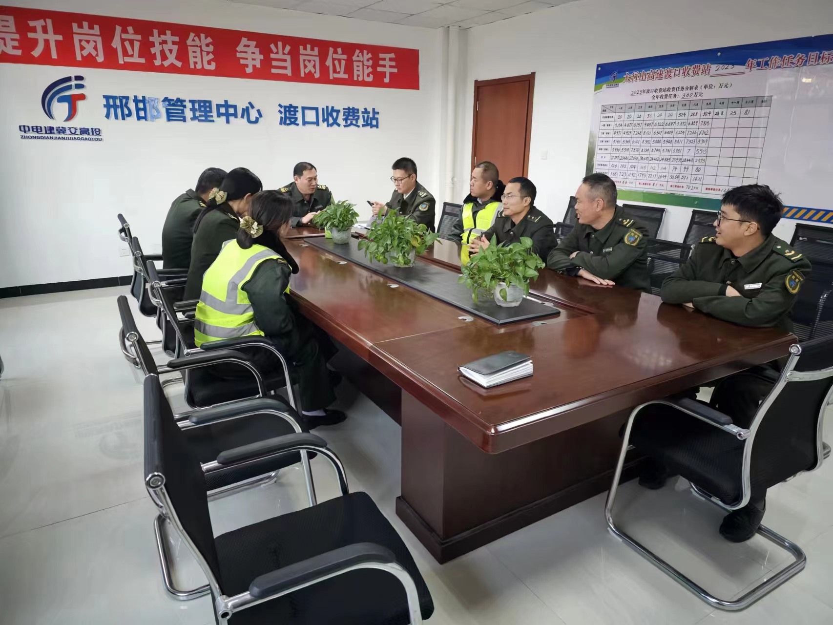 C:\Users\Administrator\Desktop\79467a33100fc06affe7f5f2e33acf7.jpg C:\Users\Administrator\Desktop\79467a33100fc06affe7f5f2e33acf7.jpg