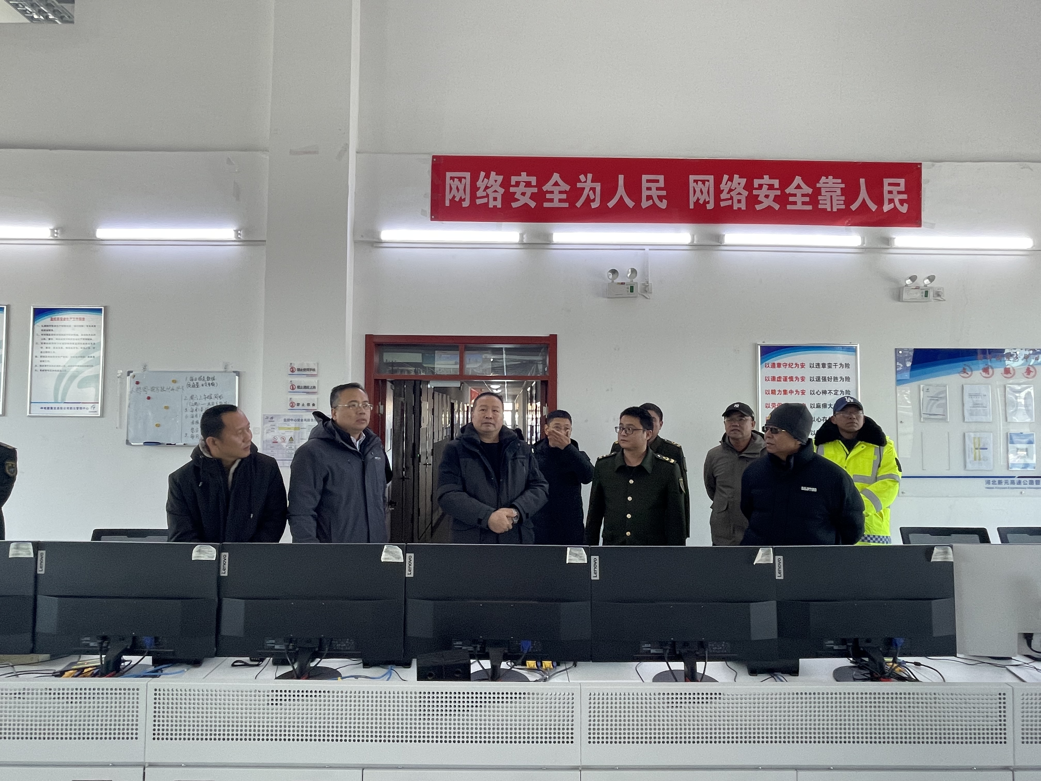 C:\Users\Administrator\Desktop\12.16公众号素材\3.新元调研2.jpg C:\Users\Administrator\Desktop\12.16公众号素材\3.新元调研2.jpg