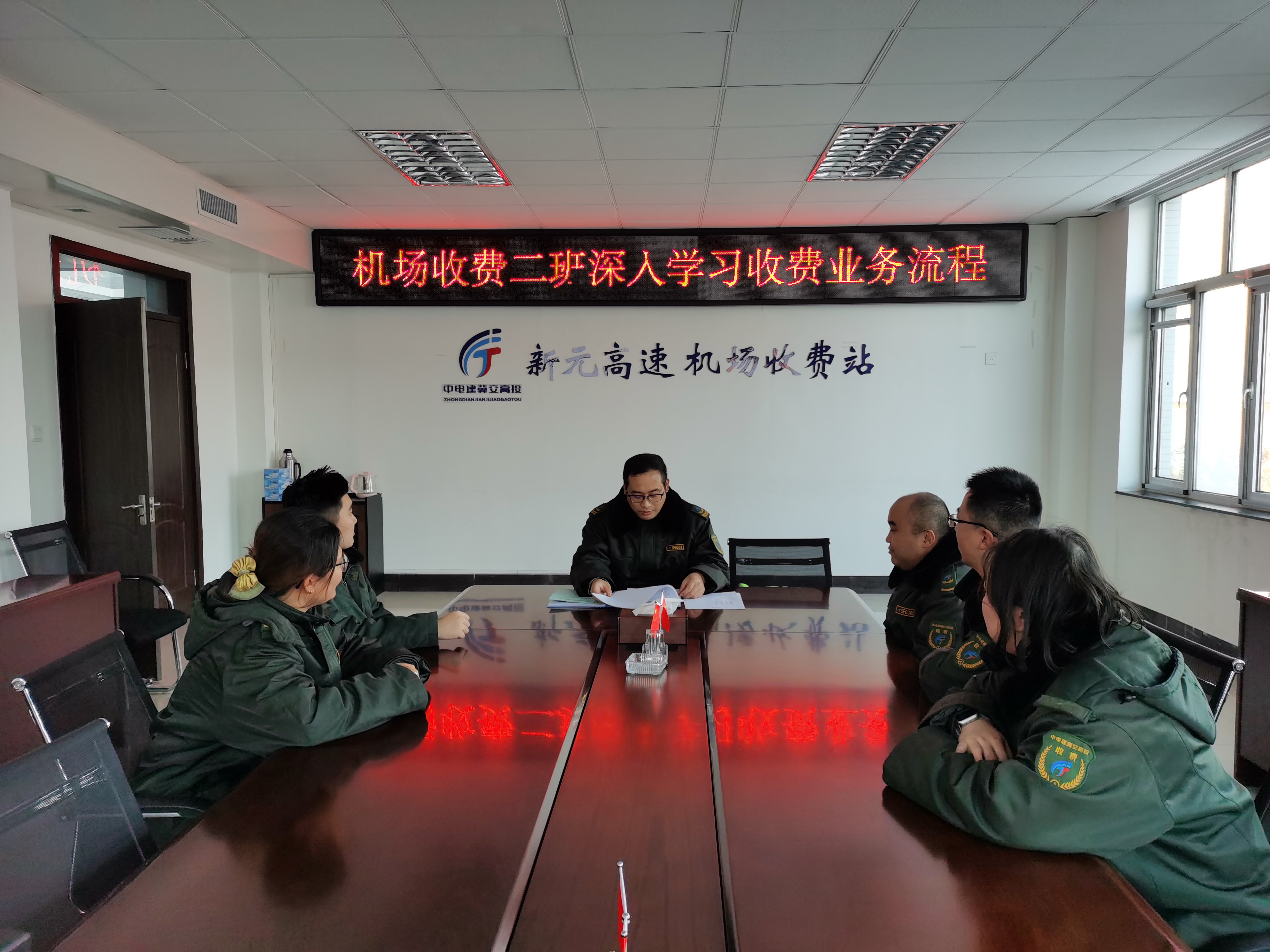 990c149d94f3a72bcab9ce64fb65c6f.jpg 990c149d94f3a72bcab9ce64fb65c6f.jpg