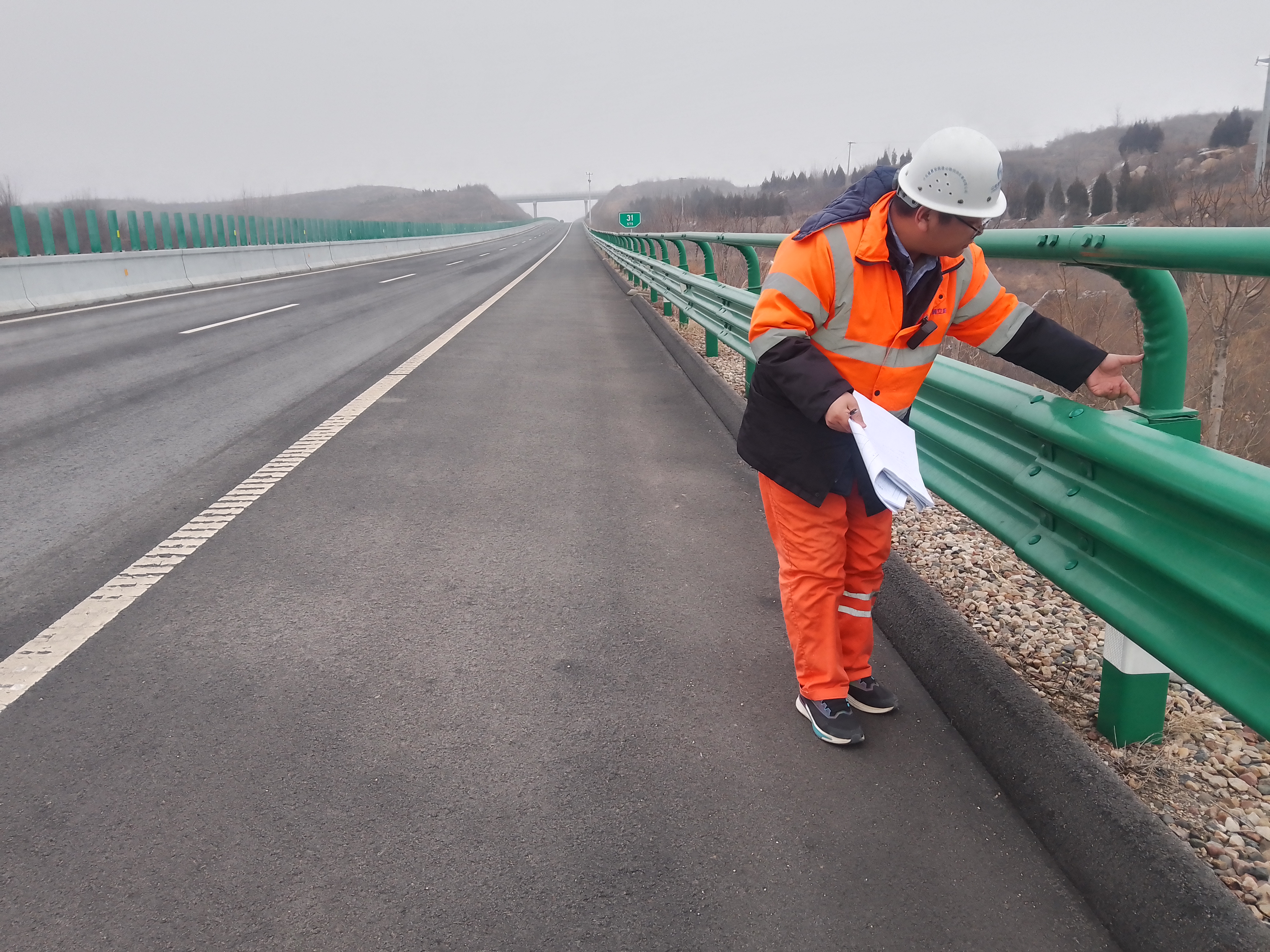 C:\Users\Administrator\Desktop\e50ea9d66624b7d8ecaa0840f0e0d94.jpg C:\Users\Administrator\Desktop\e50ea9d66624b7d8ecaa0840f0e0d94.jpg