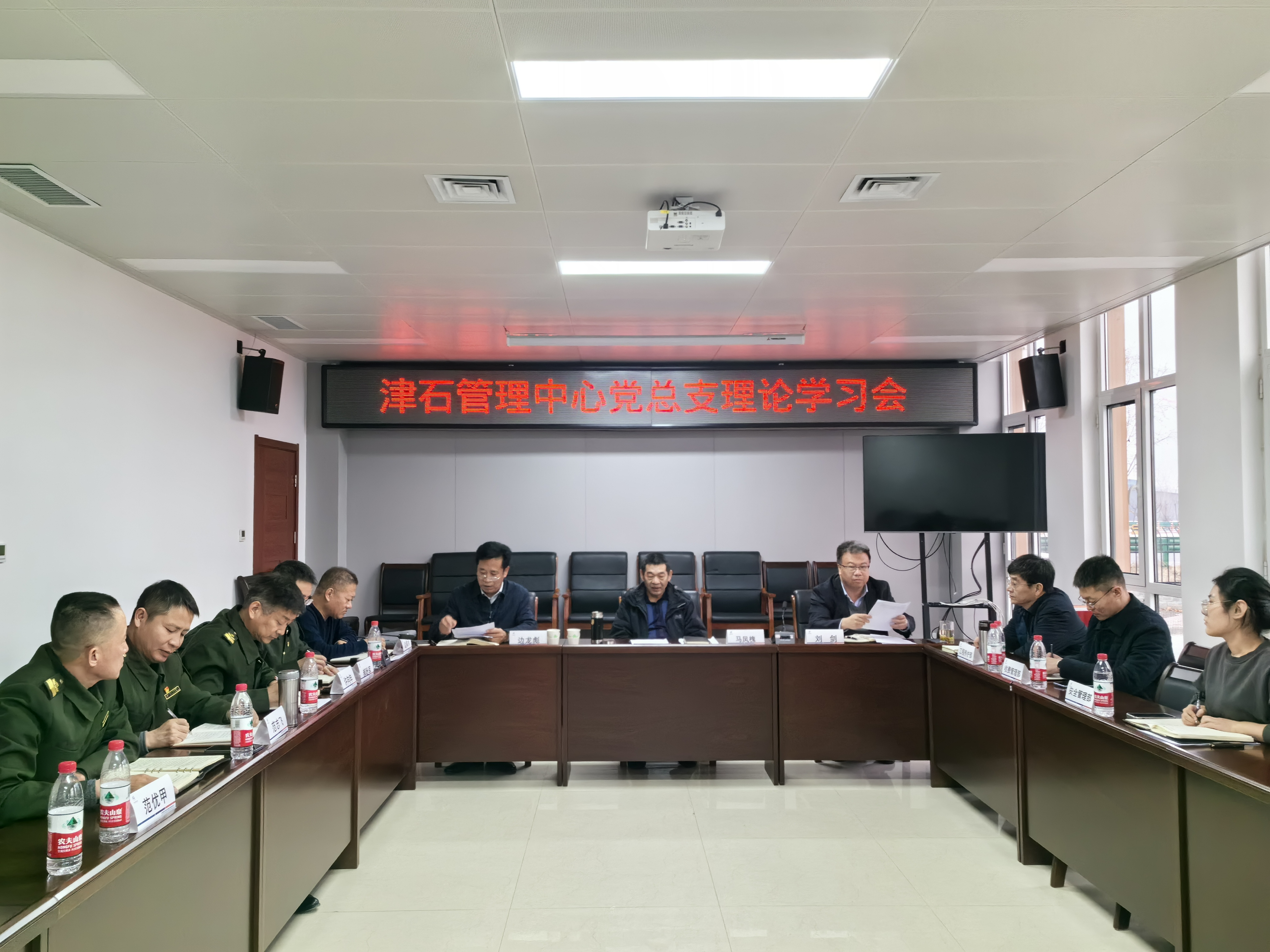 C:\Users\lenovo\Desktop\d5622b1f98f691e8767f4adaeceaeab.jpg C:\Users\lenovo\Desktop\d5622b1f98f691e8767f4adaeceaeab.jpg