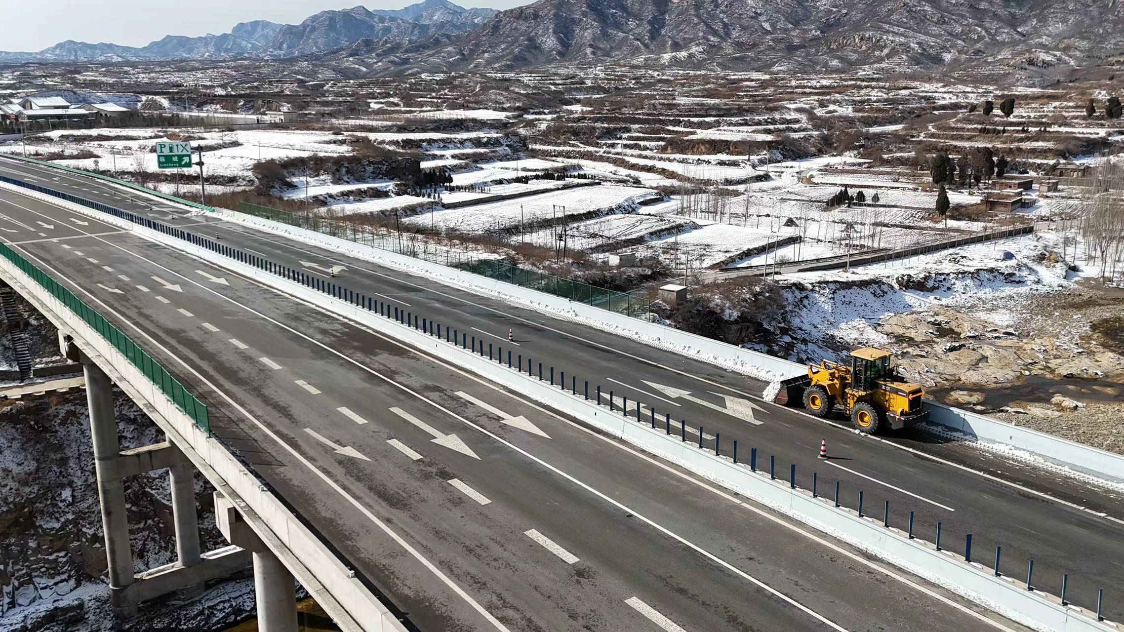 C:\Users\Administrator\Desktop\46cbb8f4c315df1d2d7714312f99512.jpg C:\Users\Administrator\Desktop\46cbb8f4c315df1d2d7714312f99512.jpg