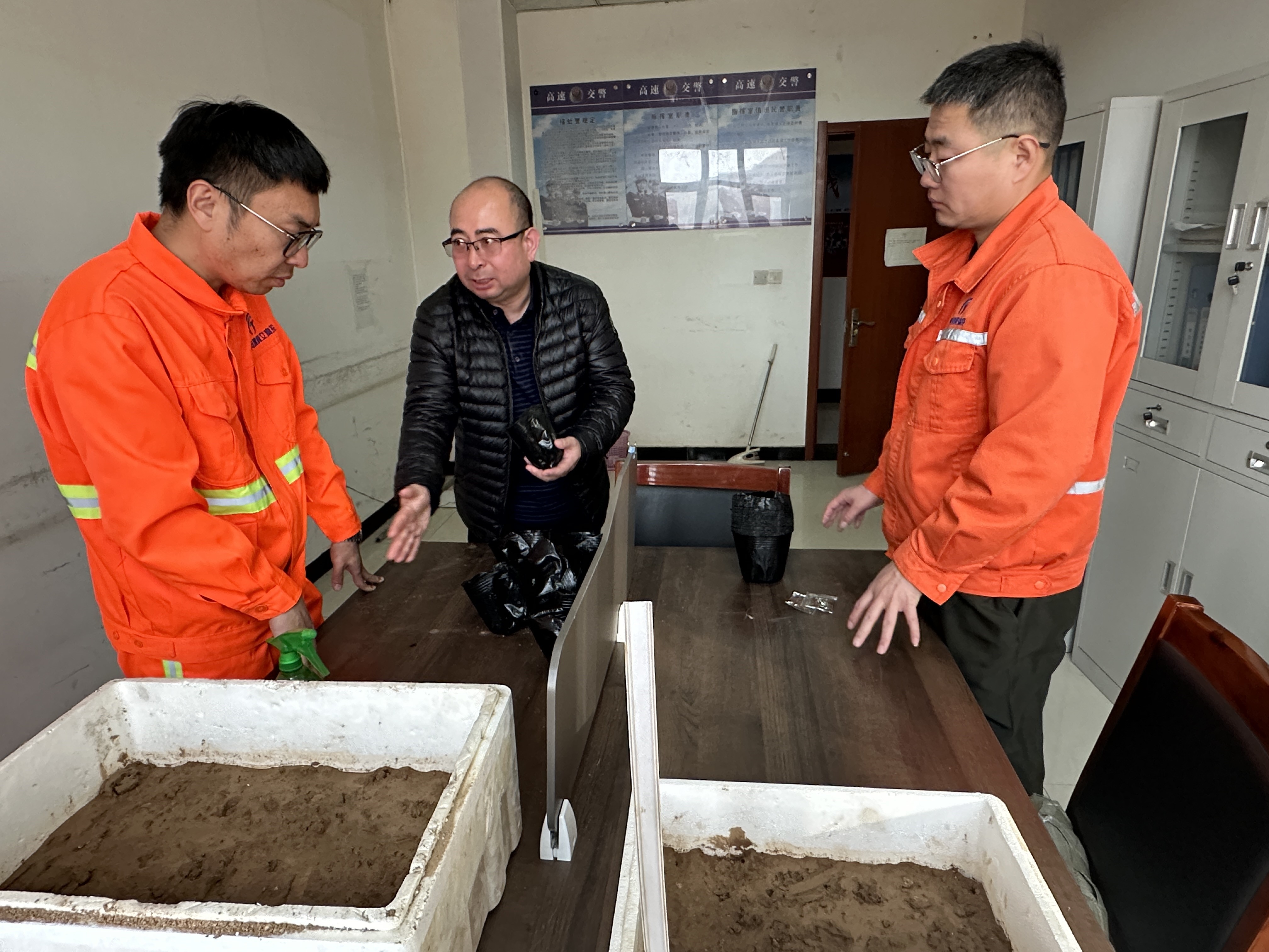 IMG_3443.jpg IMG_3443.jpg