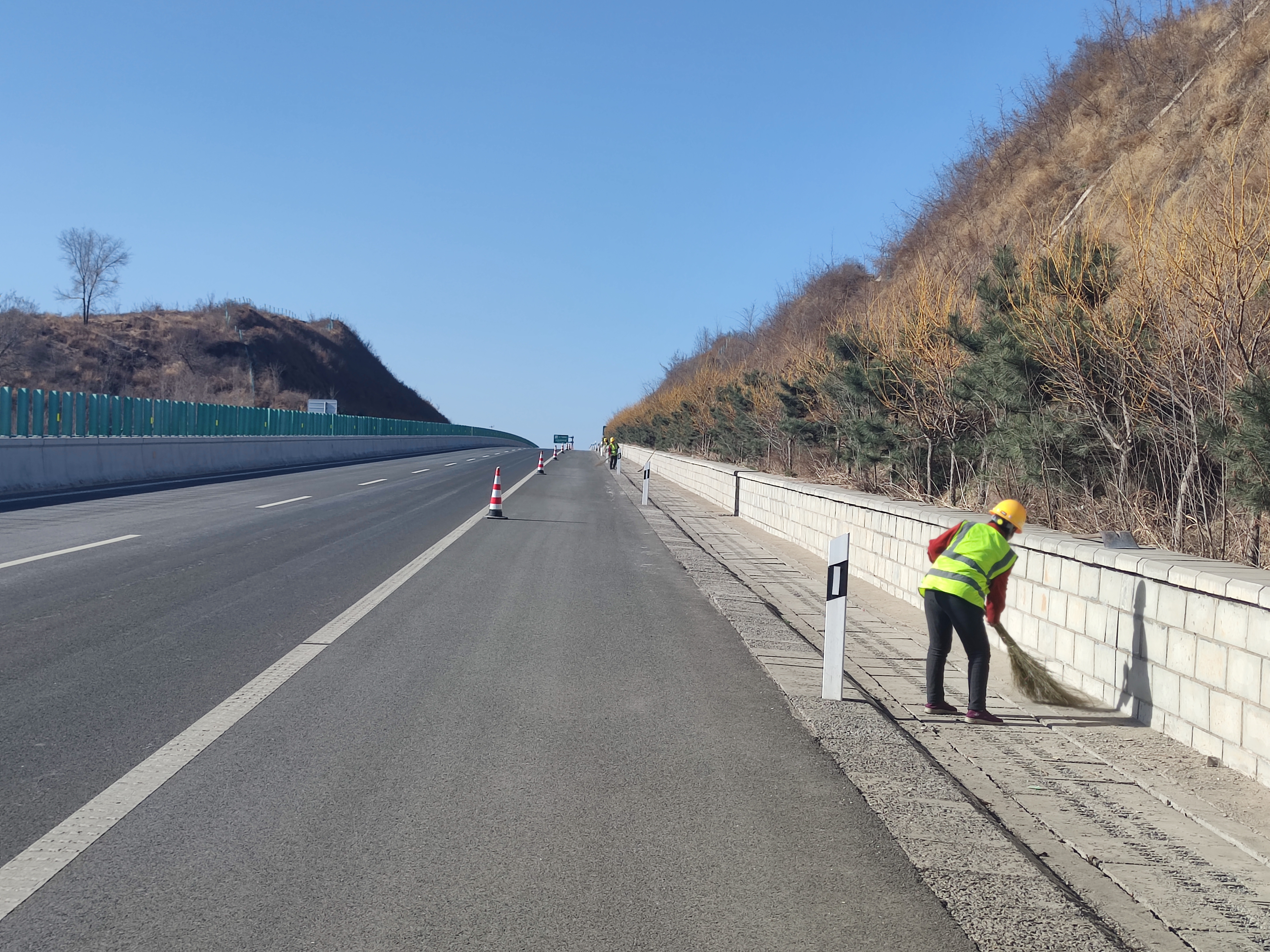 C:\Users\Administrator\Desktop\261a0e31daf6a56db6c225948528ea6.jpg C:\Users\Administrator\Desktop\261a0e31daf6a56db6c225948528ea6.jpg