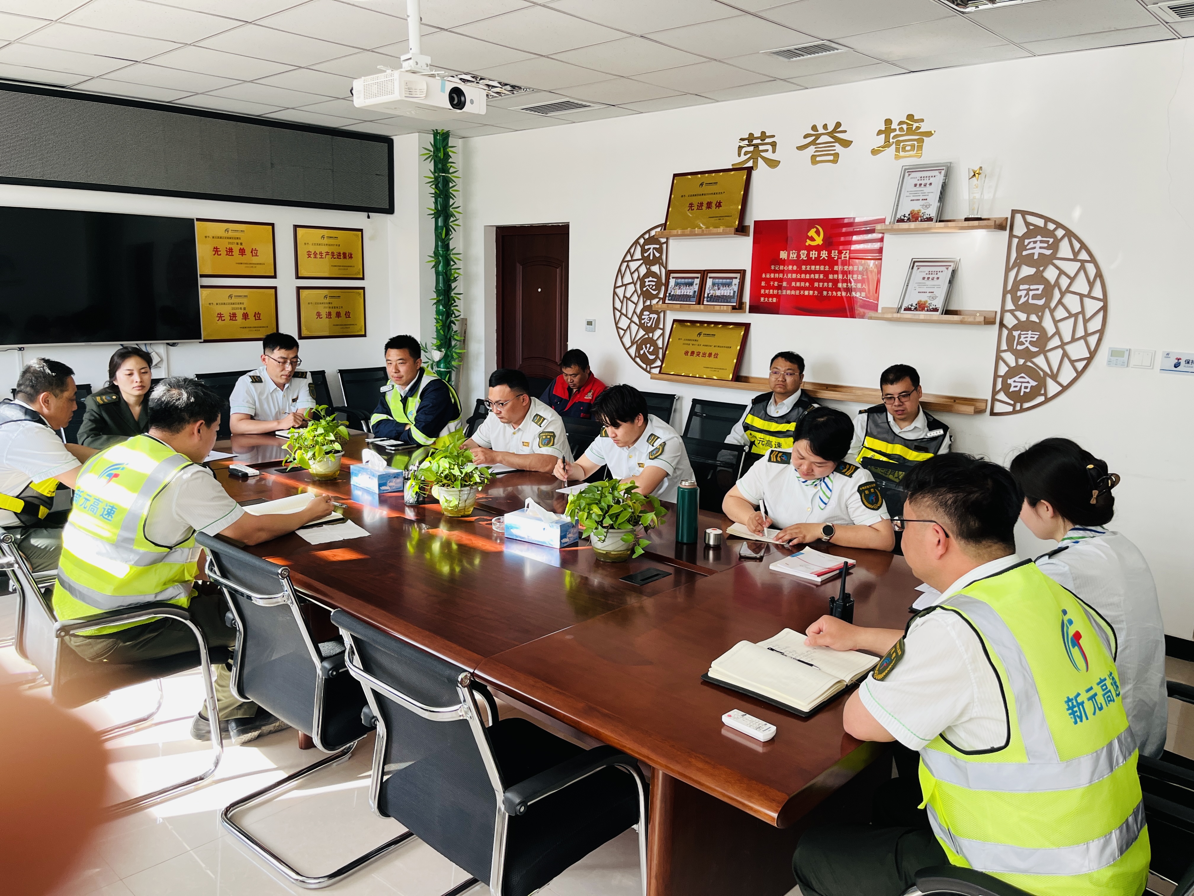 5f8467af78ae392b33774aaf0074b47.jpg 5f8467af78ae392b33774aaf0074b47.jpg