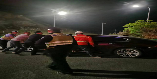 C:\Users\Administrator\Desktop\图片1.png C:\Users\Administrator\Desktop\图片1.png