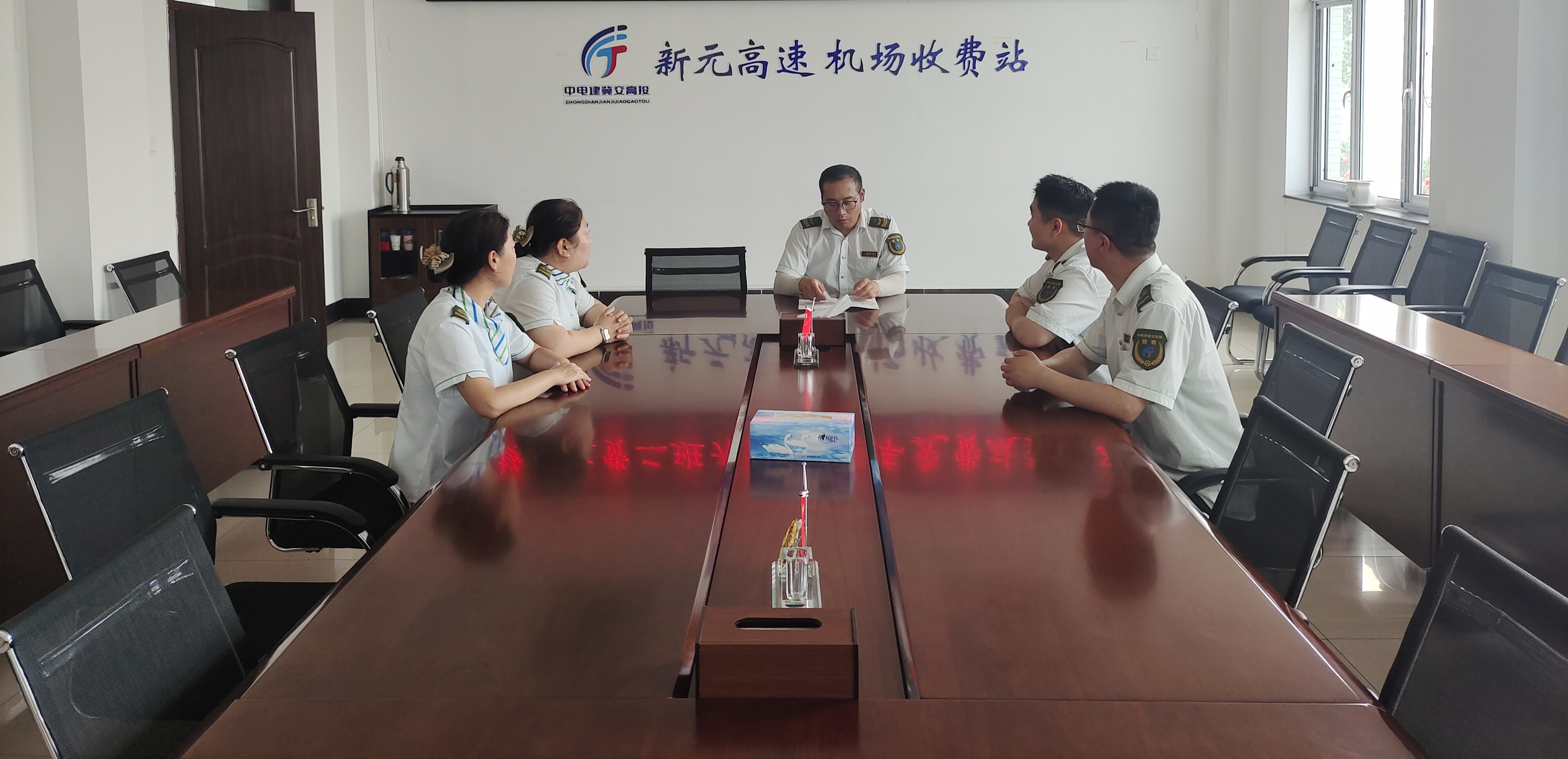 b174f451de3153cf20a9727907bbfd1.jpg b174f451de3153cf20a9727907bbfd1.jpg