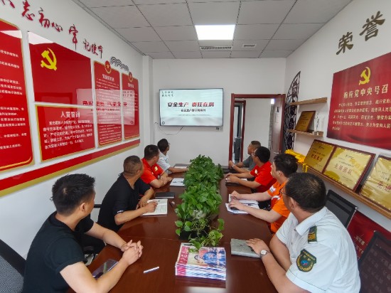 2a0649fefc089a779f342fc85443805.jpg 2a0649fefc089a779f342fc85443805.jpg