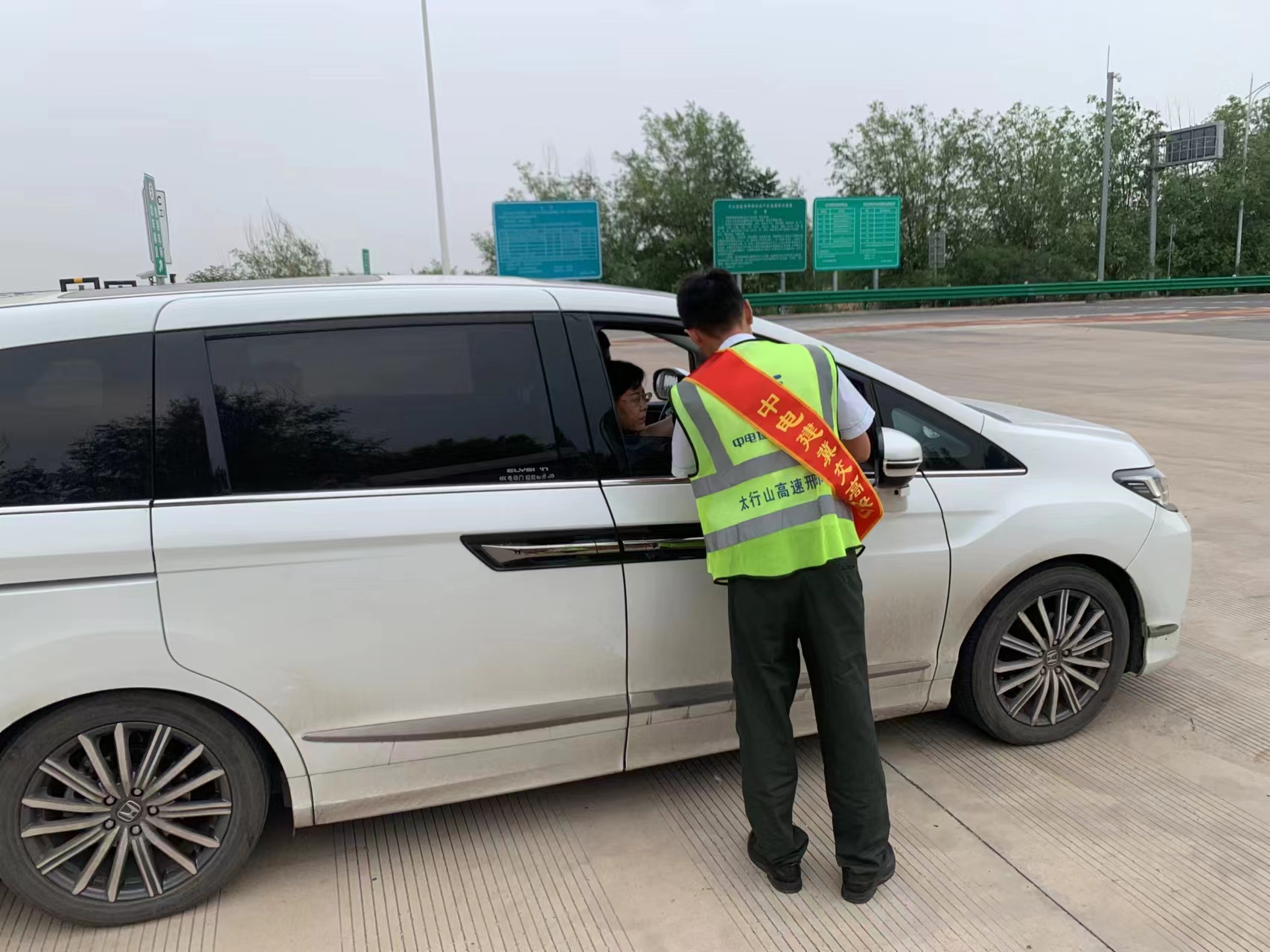 C:\Users\Administrator\Desktop\d8dac9bd6be74118a28ca6308bdef20.jpg C:\Users\Administrator\Desktop\d8dac9bd6be74118a28ca6308bdef20.jpg