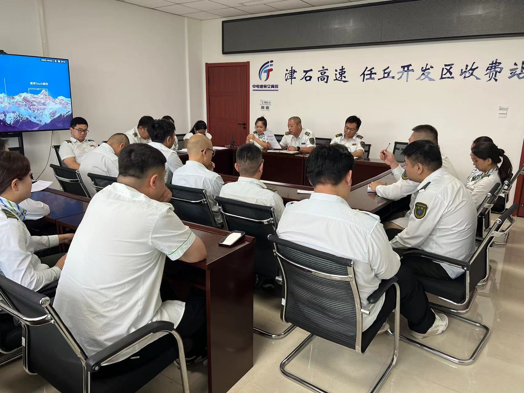 防汛.jpg 防汛.jpg