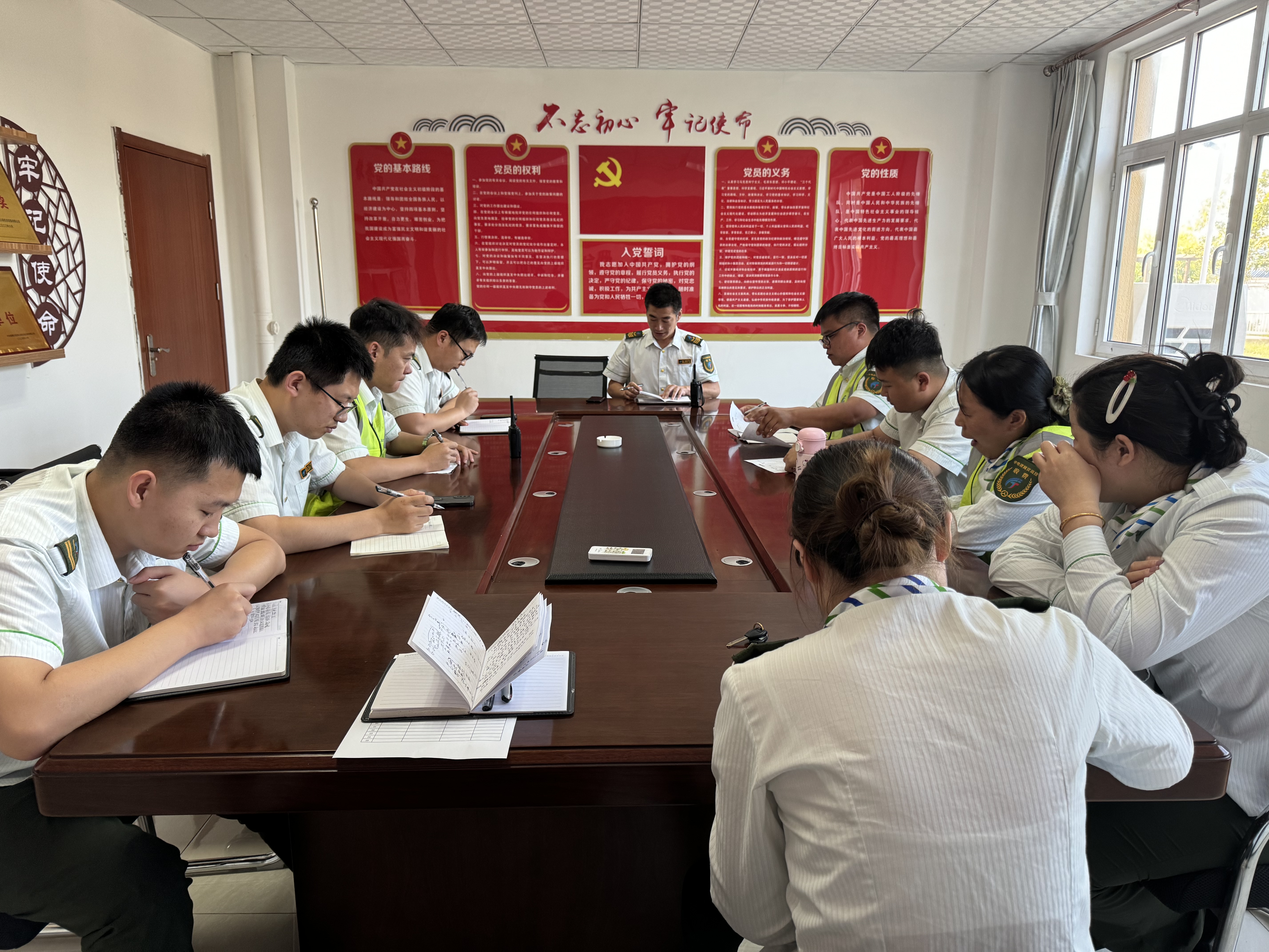 6098d94e6691c54209e78a446e73f7e.jpg 6098d94e6691c54209e78a446e73f7e.jpg