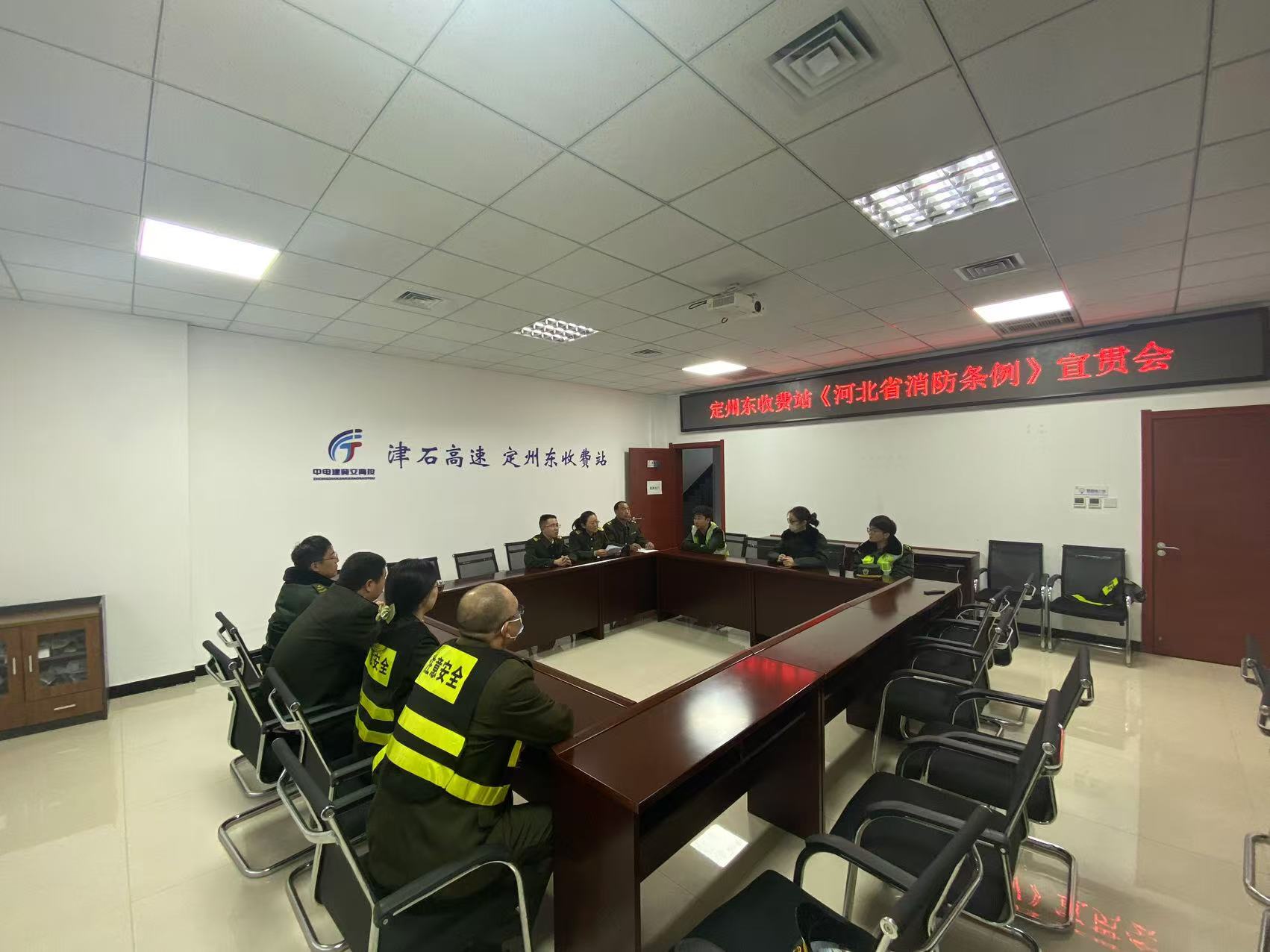 018c994ffbed75068fda6c6a690ee25.jpg