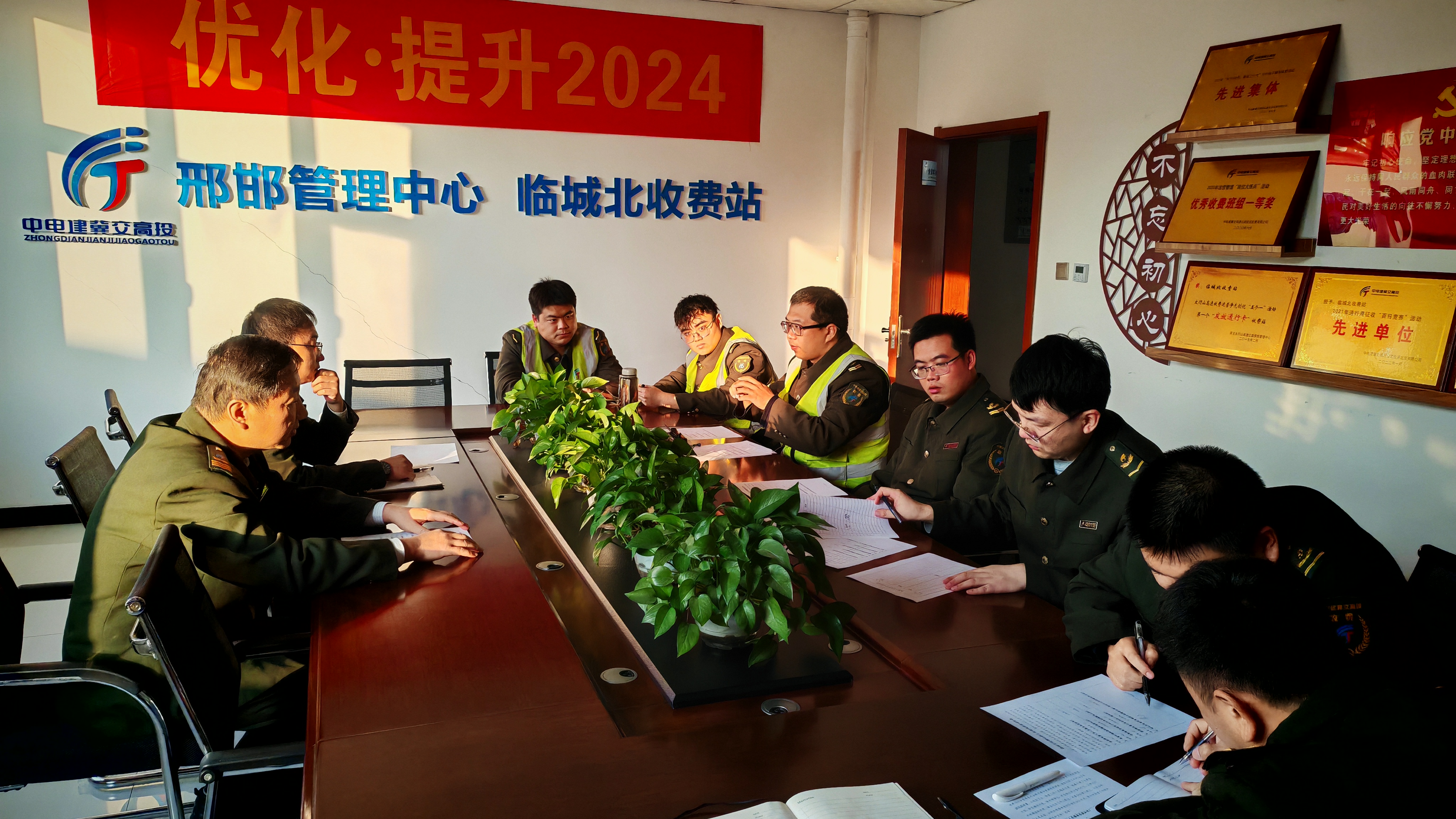 d5cebee3a740e279fe502c4f610cd44.jpg