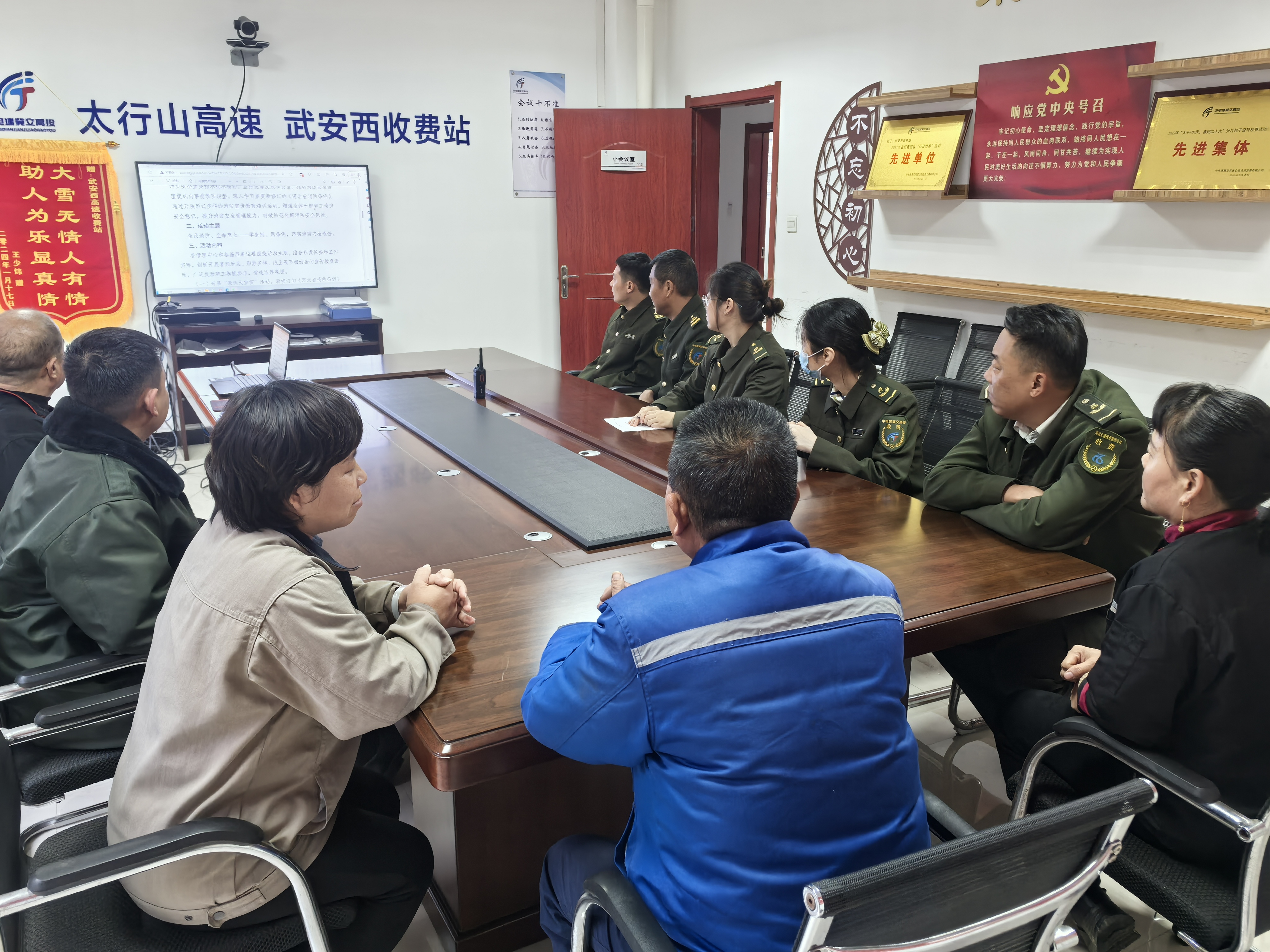 3e6815dd090c213e7d127cac236cca9.jpg