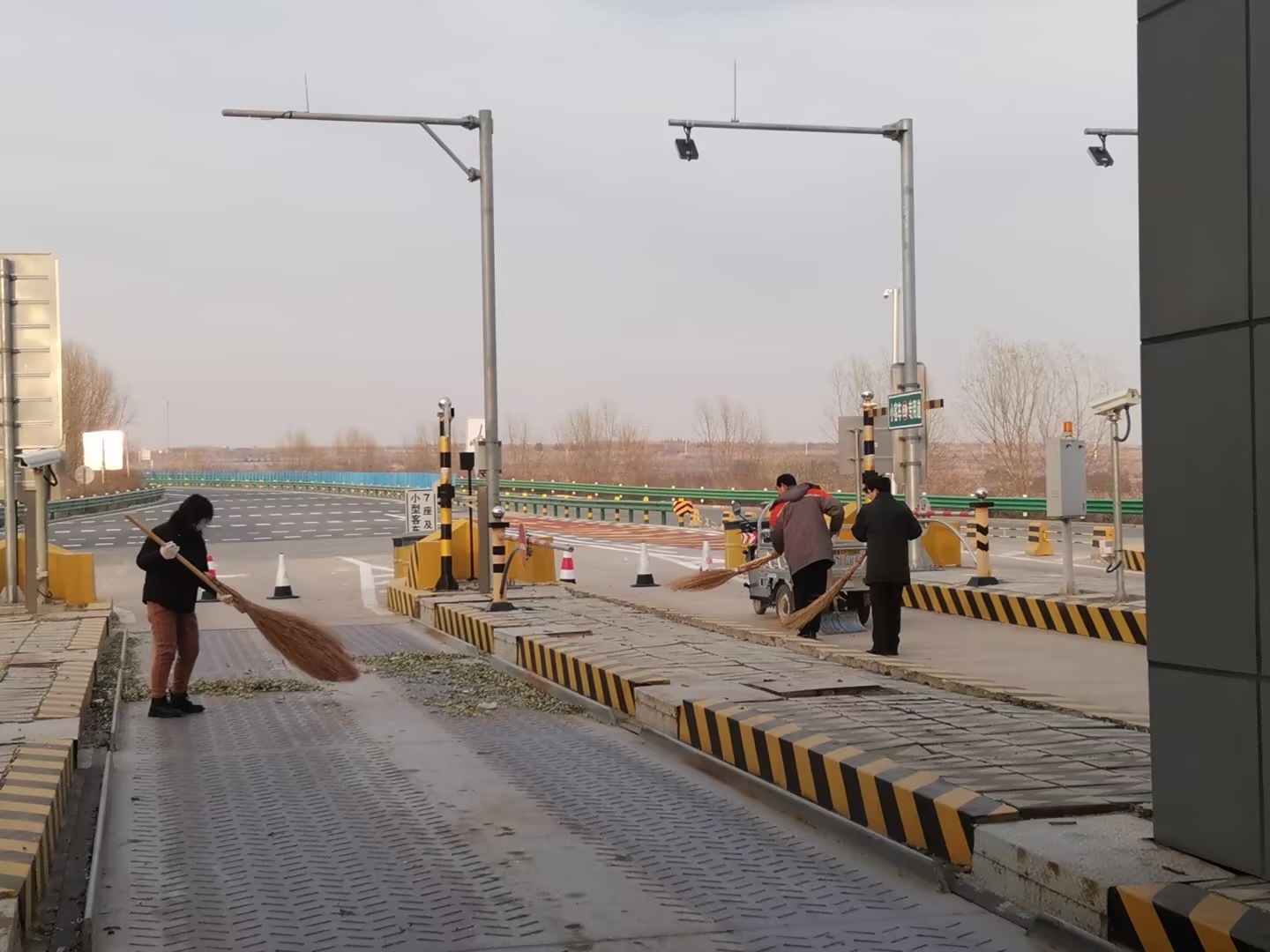 d42501604aef43cf4ec7d0ada9a19cc.jpg