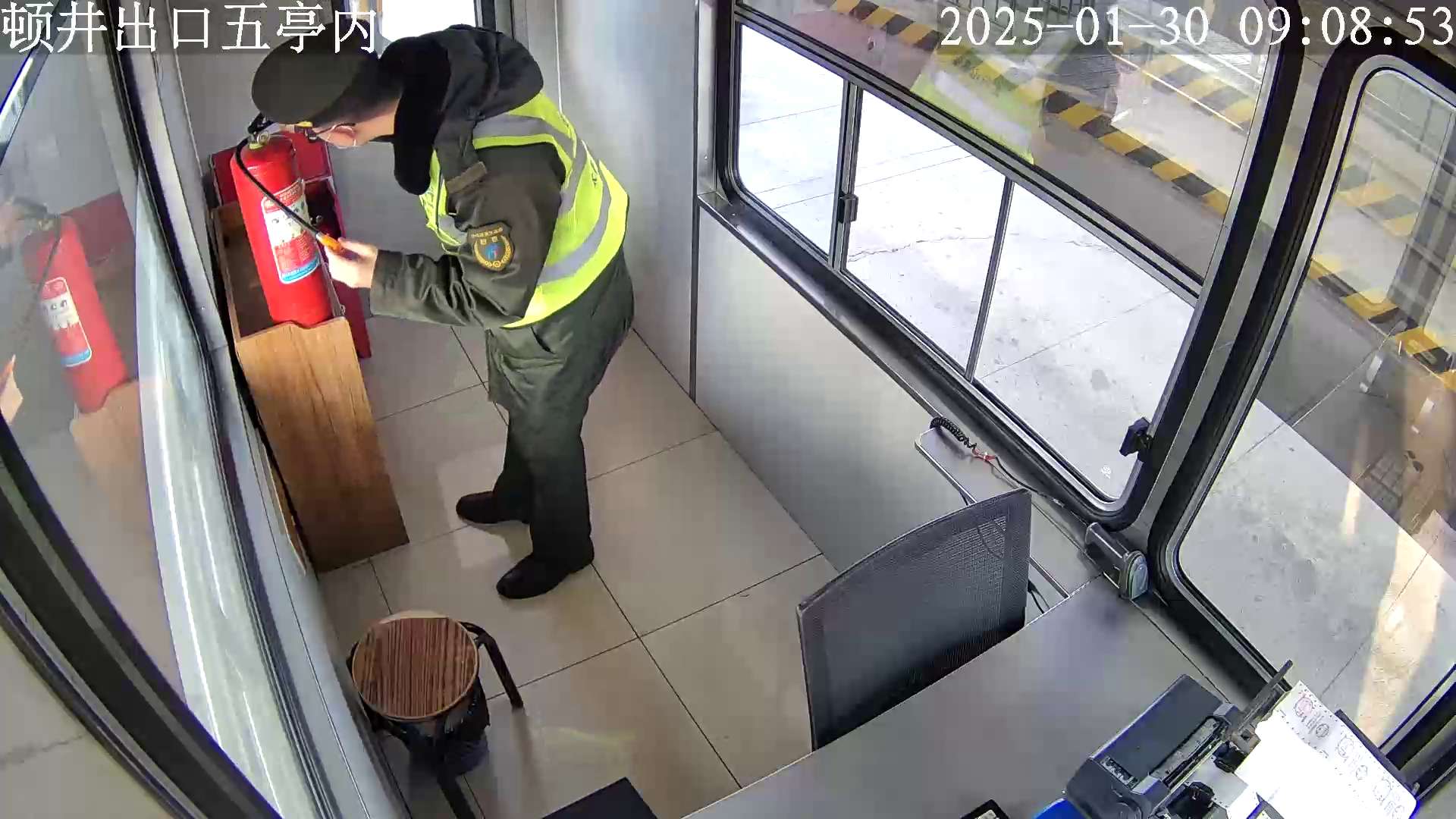 顿井出口五亭内 (服务器)_001_2025-01-30-09-08-53.jpg