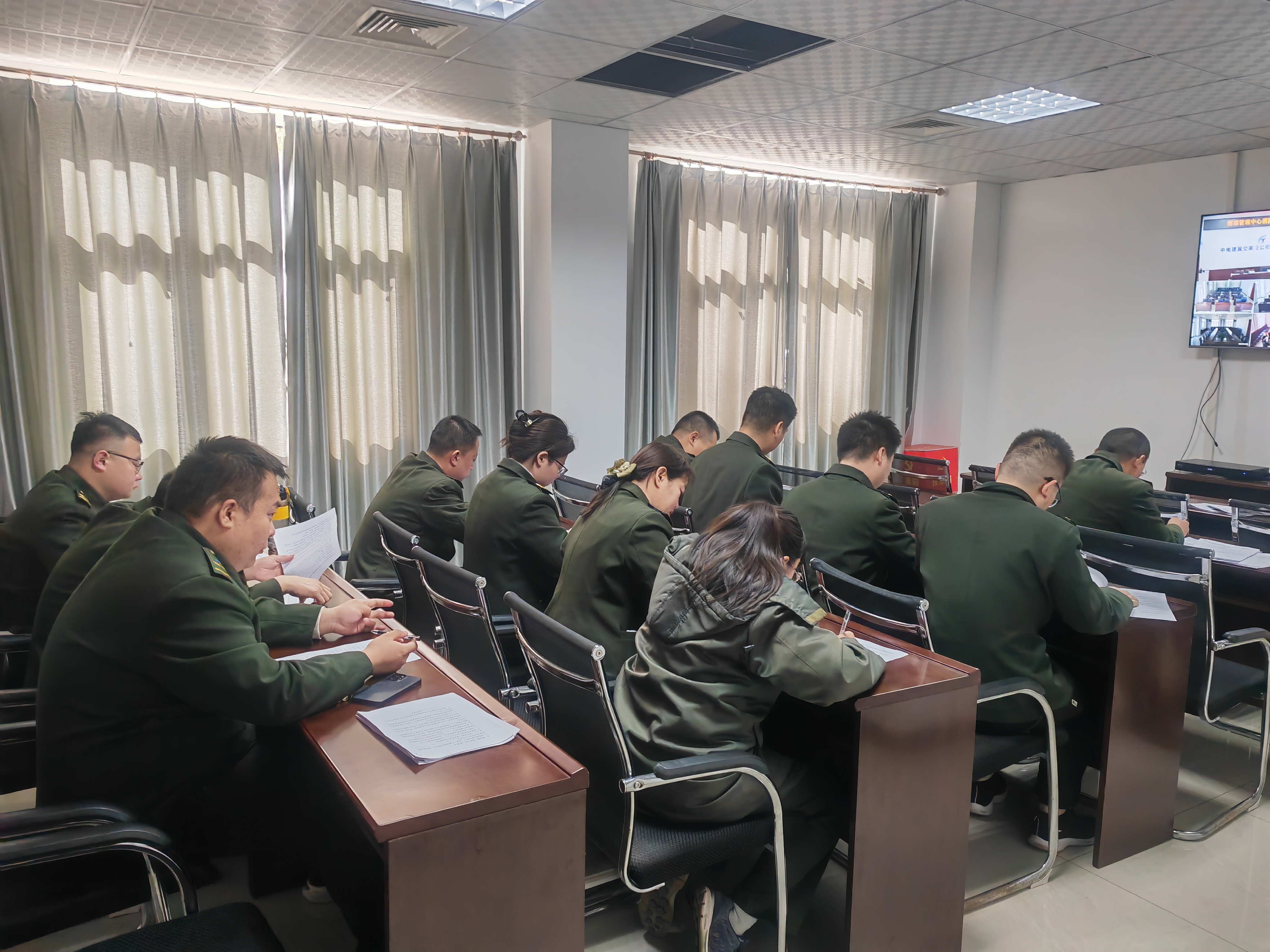 dacab29296850397ca5a6ada7274ee9.jpg dacab29296850397ca5a6ada7274ee9.jpg