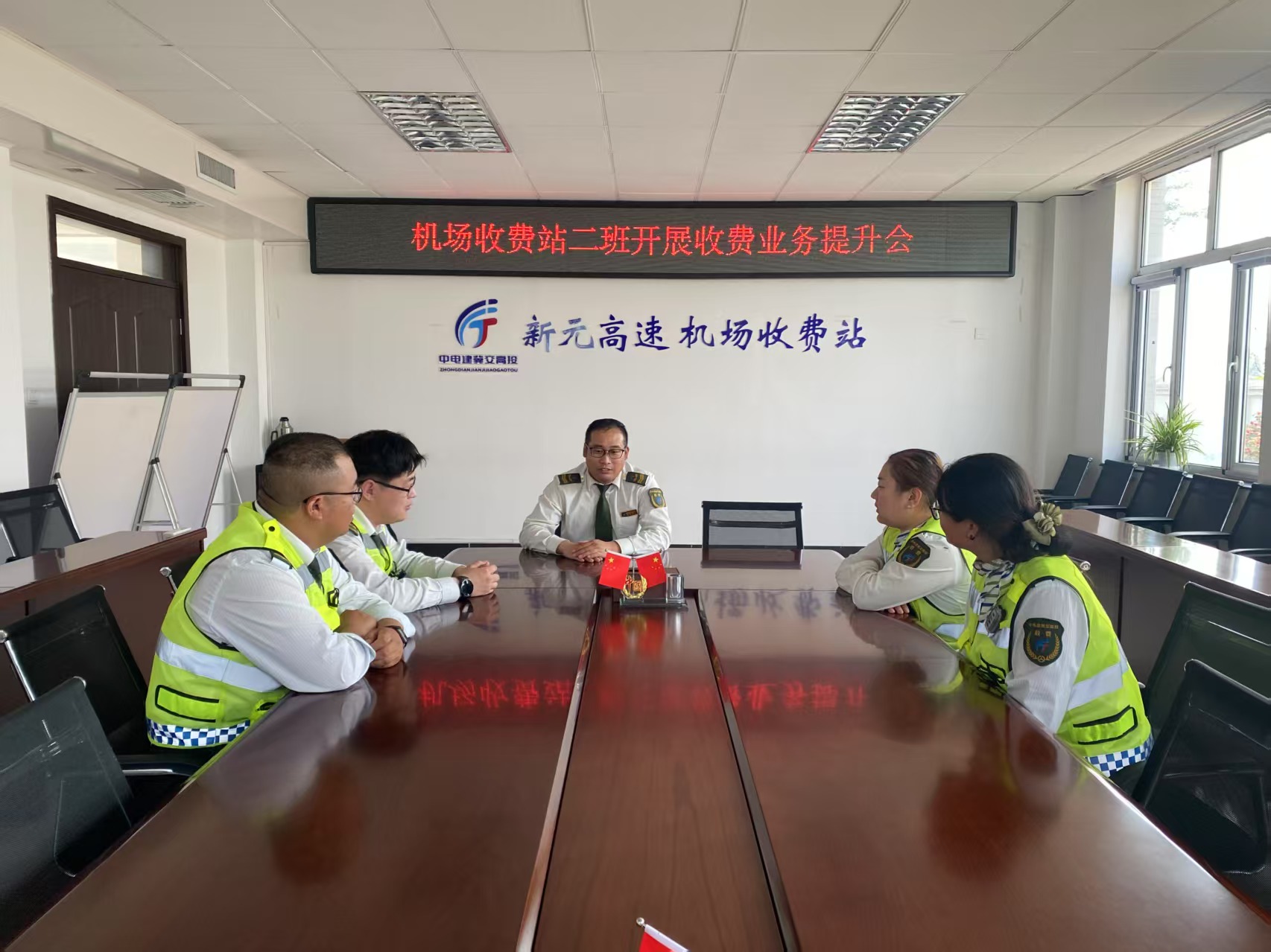 0ff707a275ab9fe24677fc98760082b.jpg