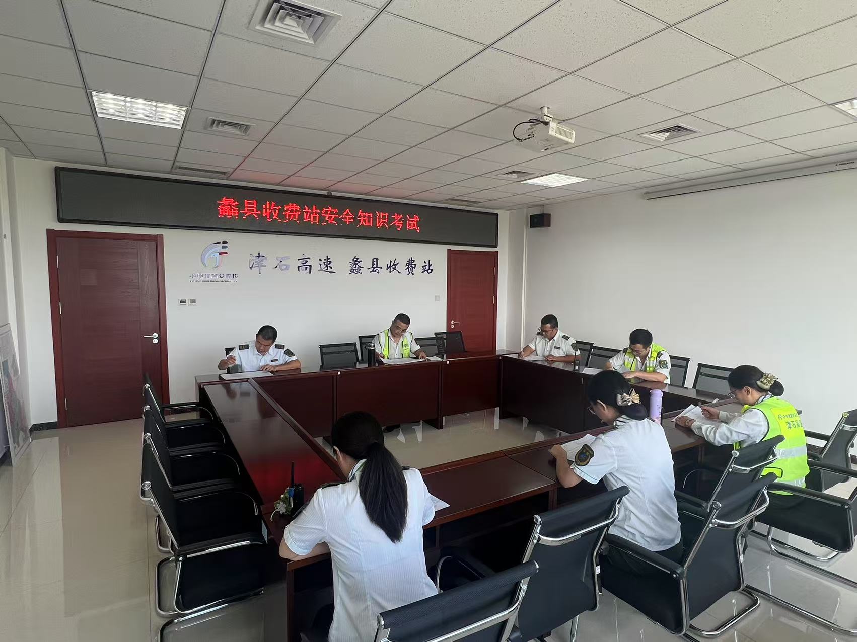 微信图片_20250805163929.jpg 微信图片_20250805163929.jpg
