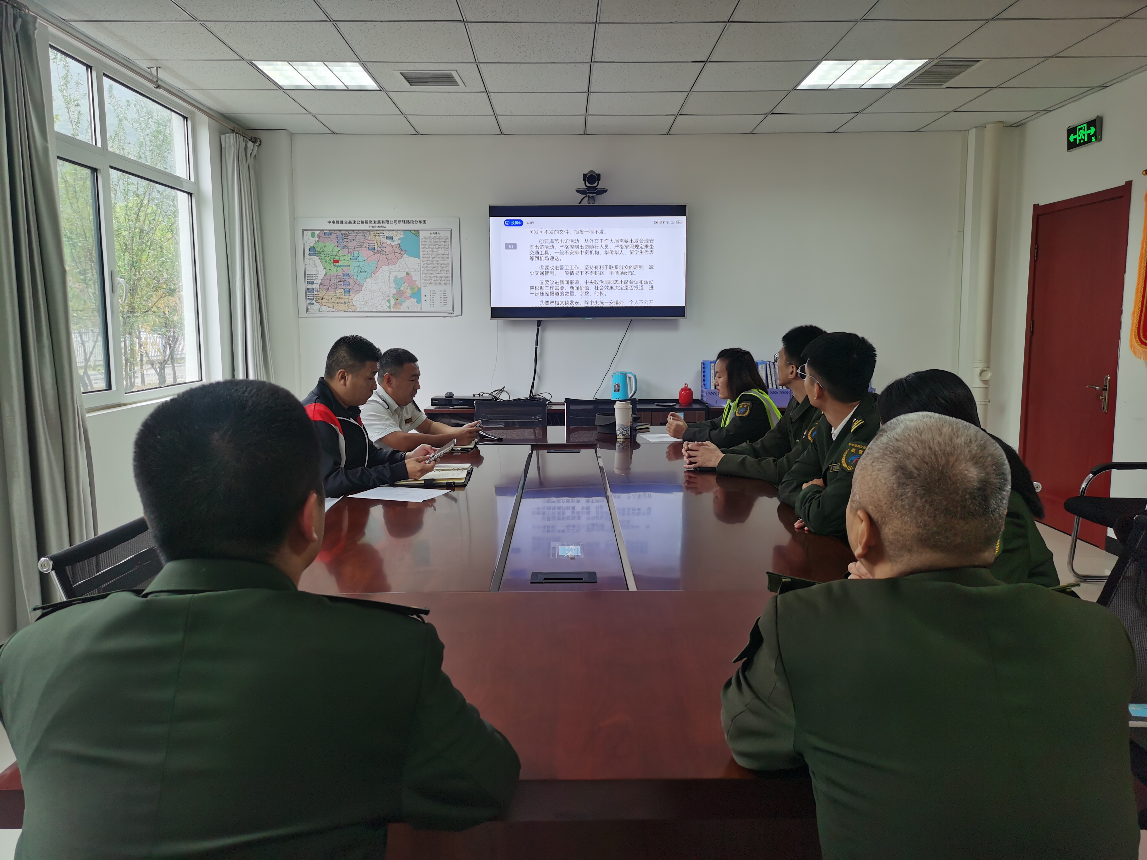 5761c84bc42e0f26a9678996ef3fe401.jpg 5761c84bc42e0f26a9678996ef3fe401.jpg