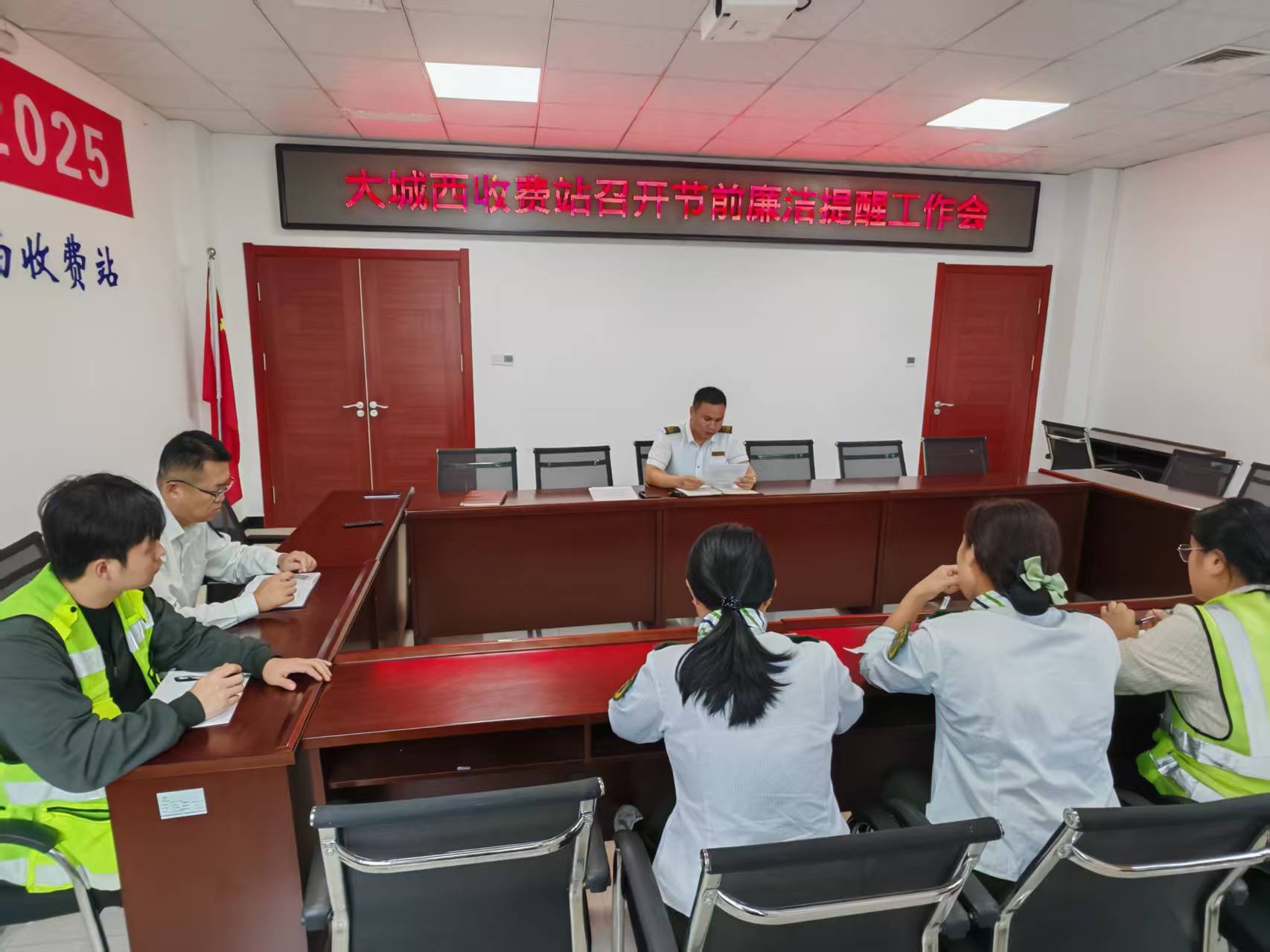 b0a3365336ffa5673fe21cde48c96ff9.jpg b0a3365336ffa5673fe21cde48c96ff9.jpg