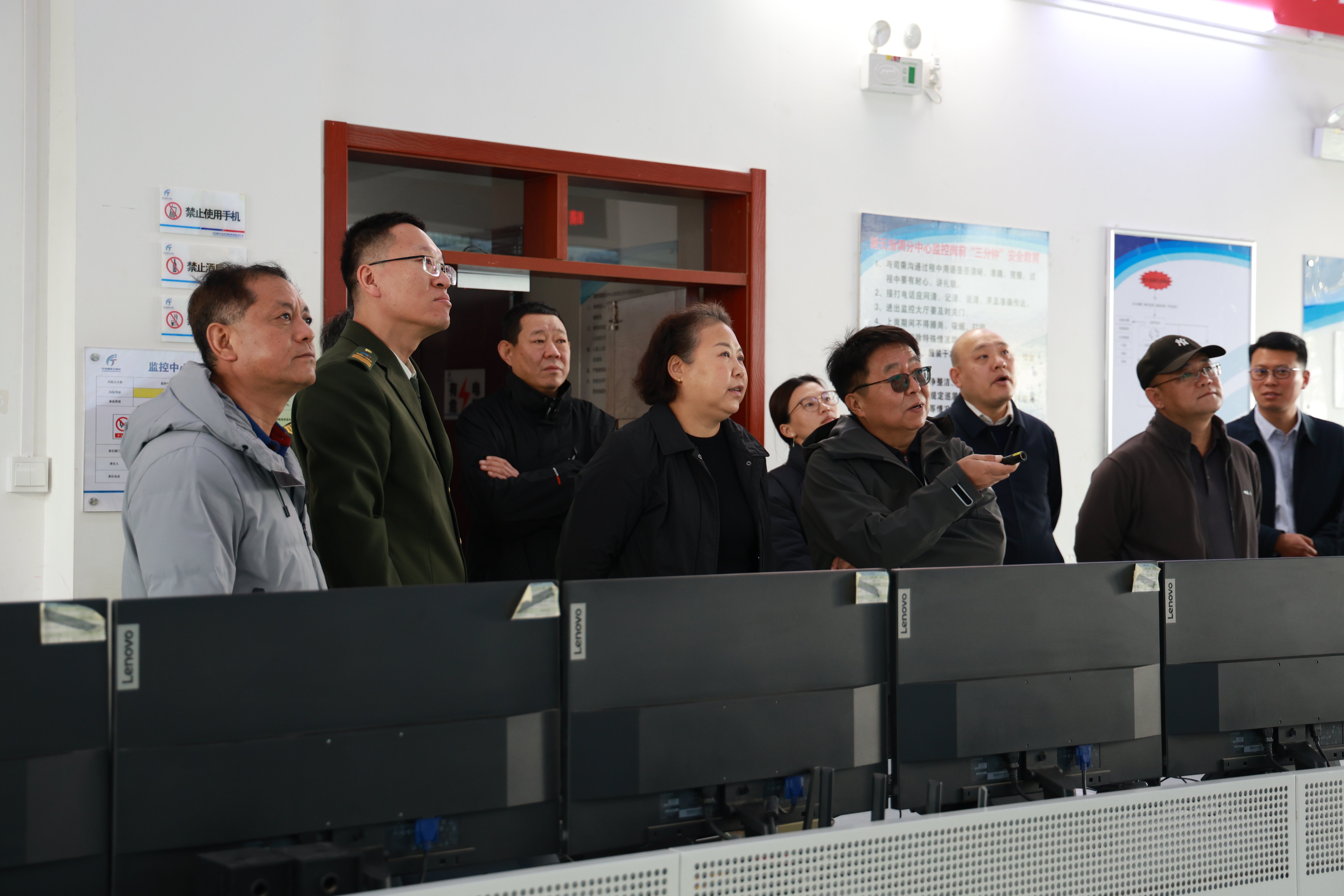 C:\Users\lenovo\Desktop\4K8A5177.jpg C:\Users\lenovo\Desktop\4K8A5177.jpg