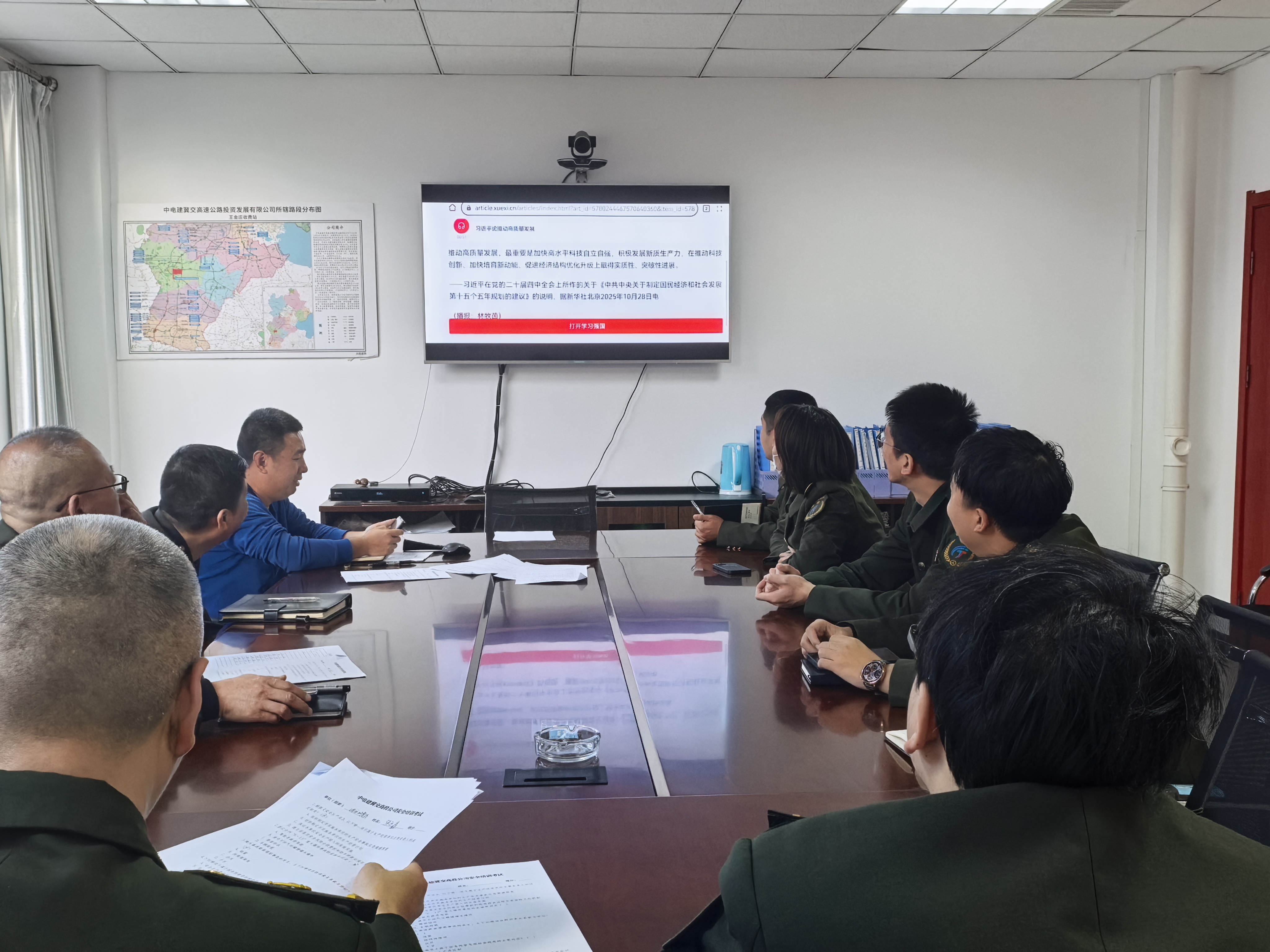 1e6a834d4850098f788ff465e05fb8fe.jpg 1e6a834d4850098f788ff465e05fb8fe.jpg