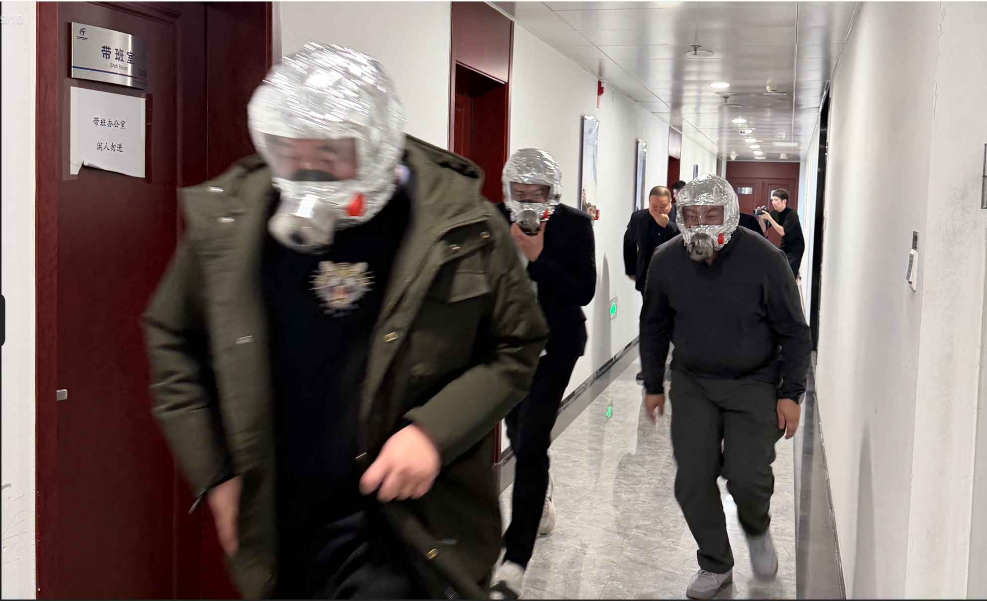 逃生1.1.png 逃生1.1.png