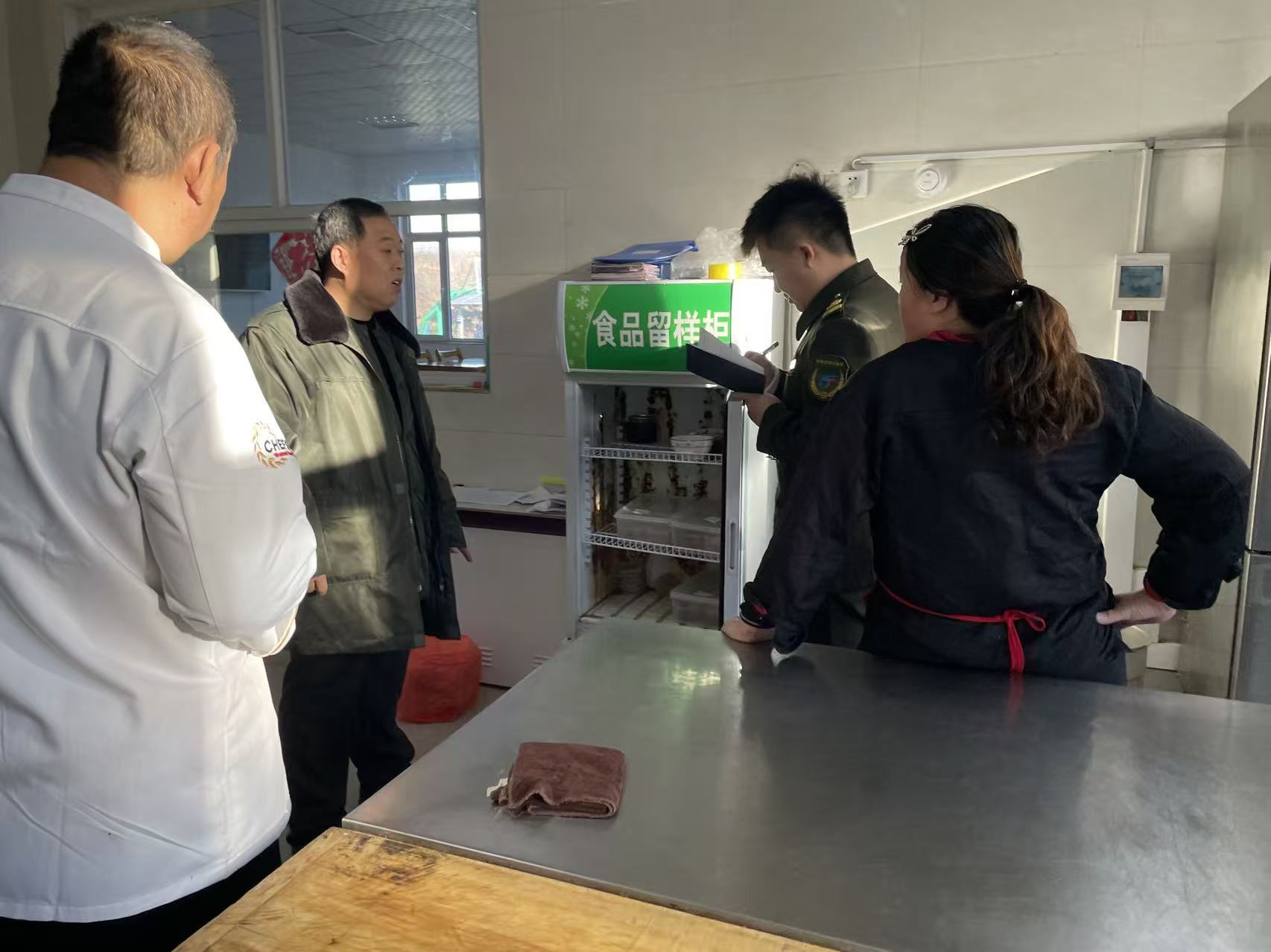 E:\赞龙桌面\b4f8bc74f356f6ca1bb32cccbd066c5c.jpg