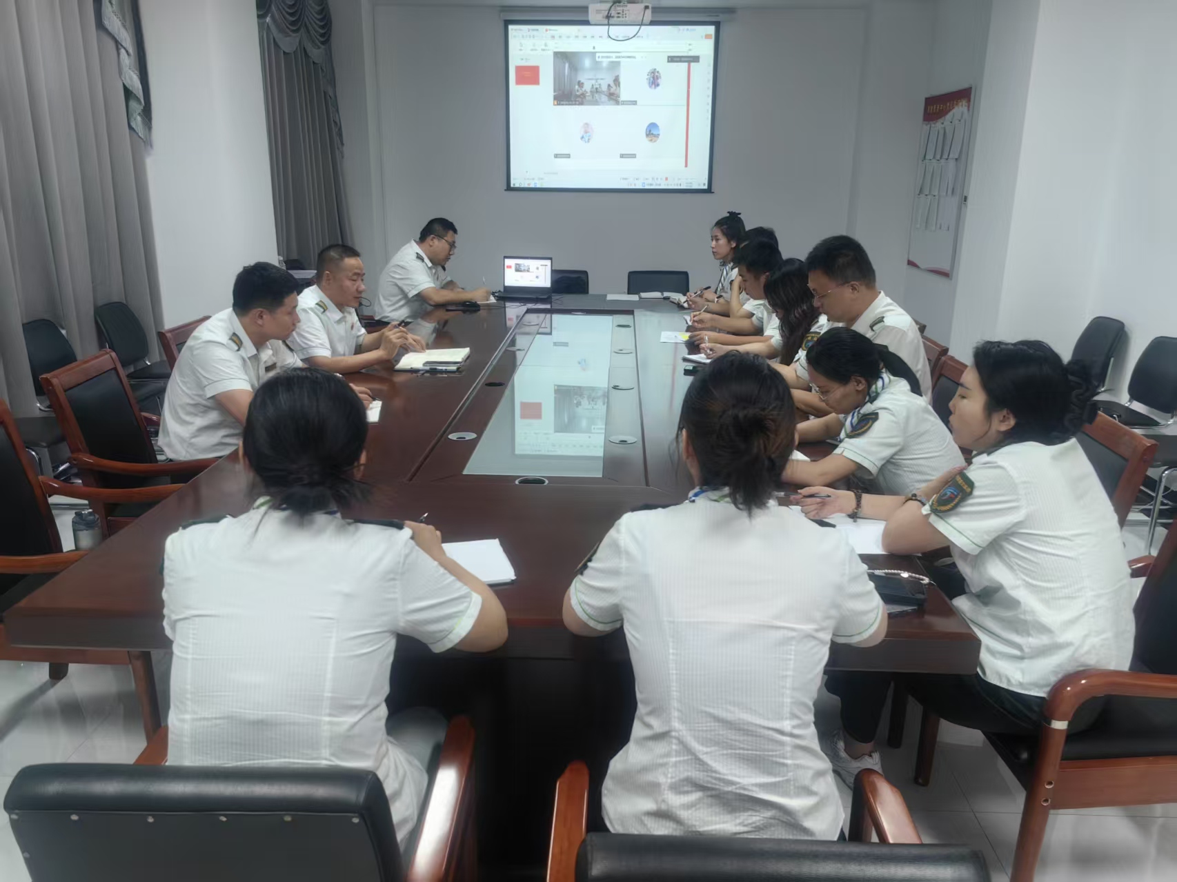 ed03b021ce9a30643c20bf634f7f10cd.jpg ed03b021ce9a30643c20bf634f7f10cd.jpg