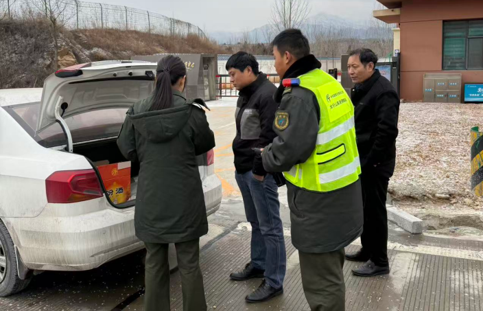 1.内丘北收费站：高效服务，助力司机便捷办理 ETC.png