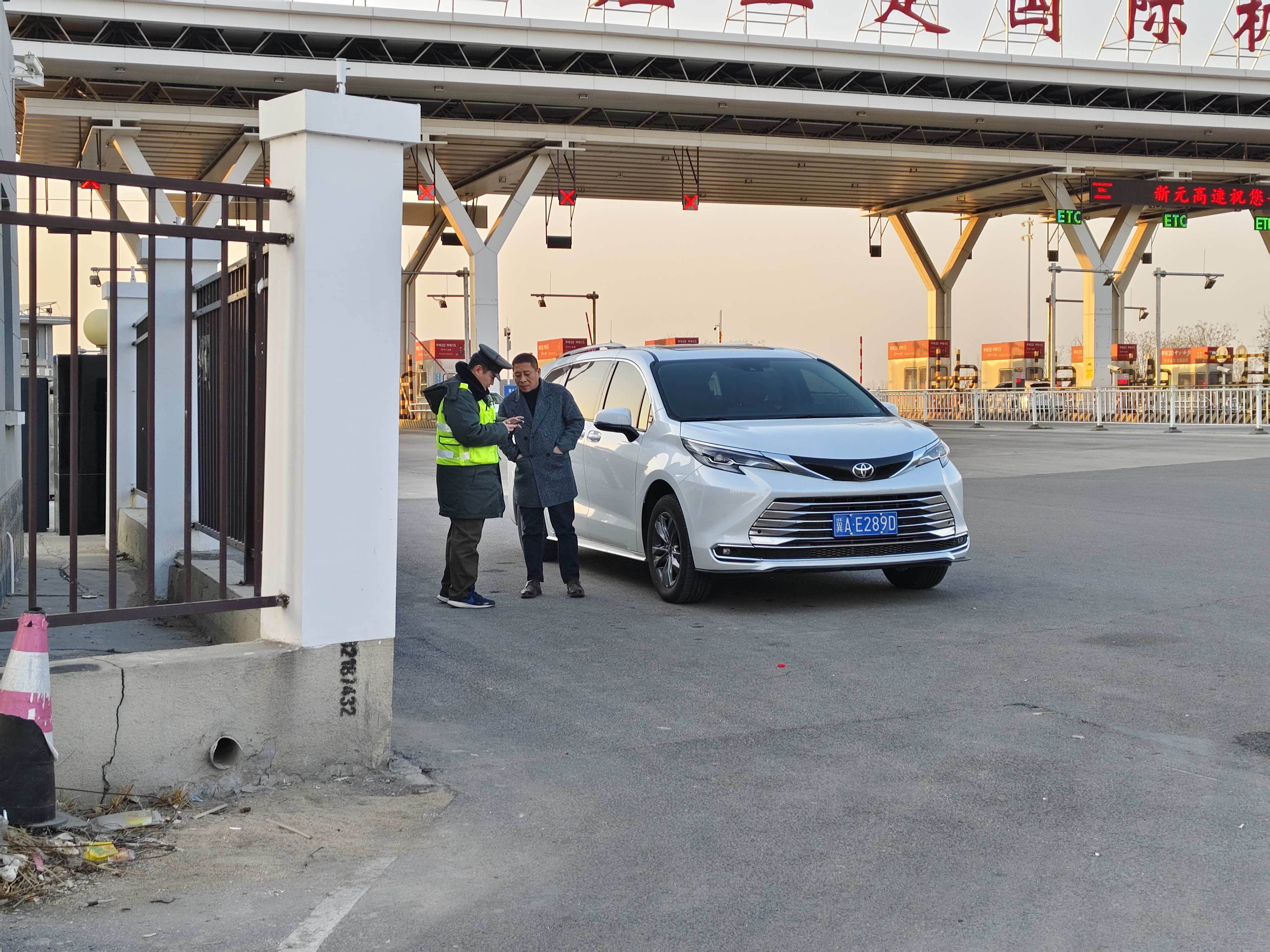 bfa054d067d28ffd7b4d5d1293366ca.jpg bfa054d067d28ffd7b4d5d1293366ca.jpg