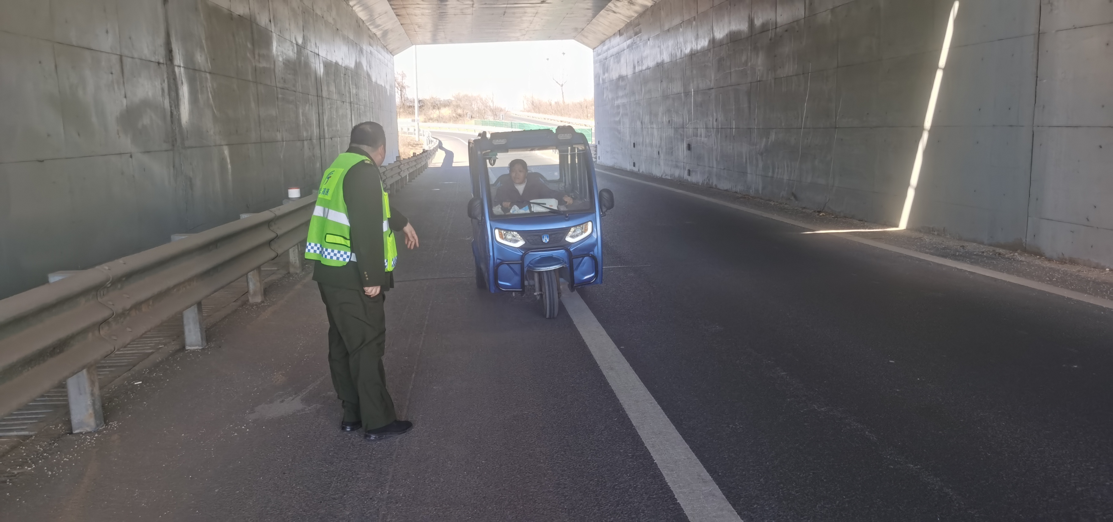 01e4868e9126ecd0778a9886673b5ffe.jpg 01e4868e9126ecd0778a9886673b5ffe.jpg