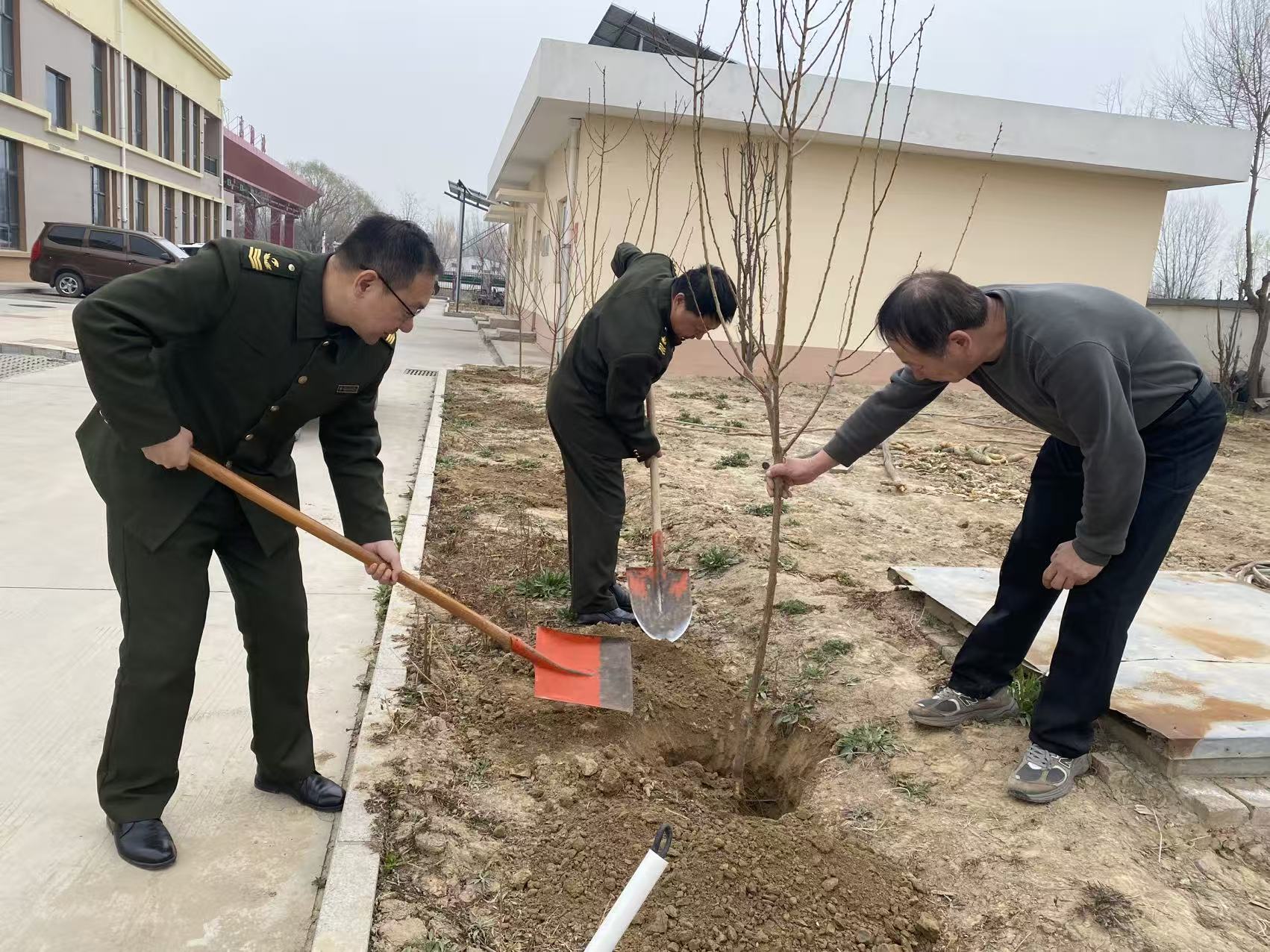 C:\Users\Administrator\Desktop\植树节3.12.jpg C:\Users\Administrator\Desktop\植树节3.12.jpg