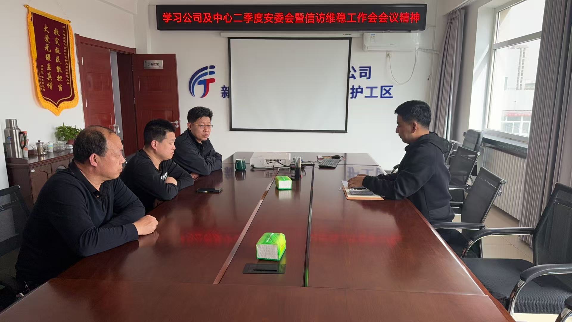 36685827bc41d81945180b25202c2340.jpg 36685827bc41d81945180b25202c2340.jpg