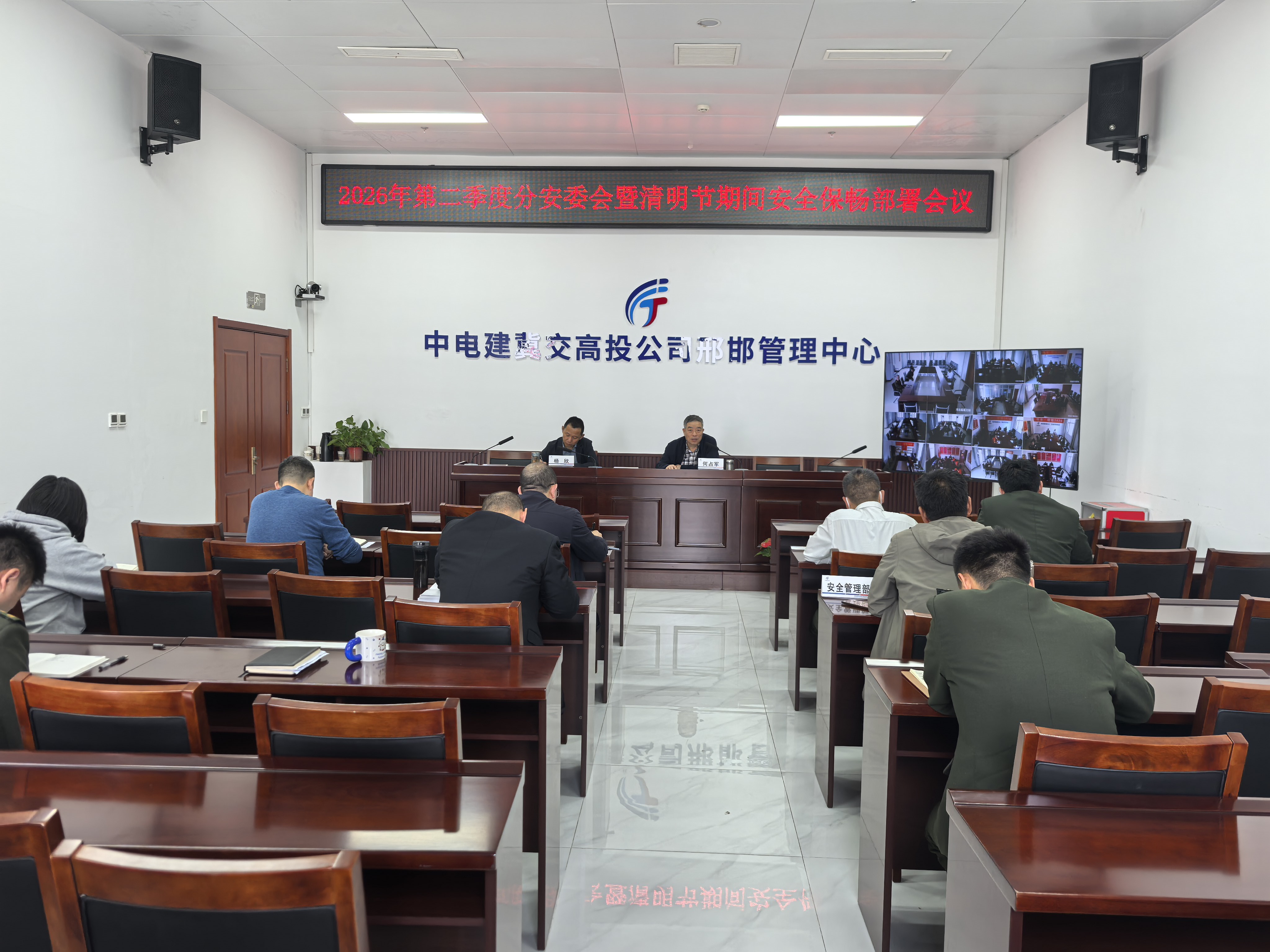 1126500d099ac668185d554621b0ba98.jpg 1126500d099ac668185d554621b0ba98.jpg