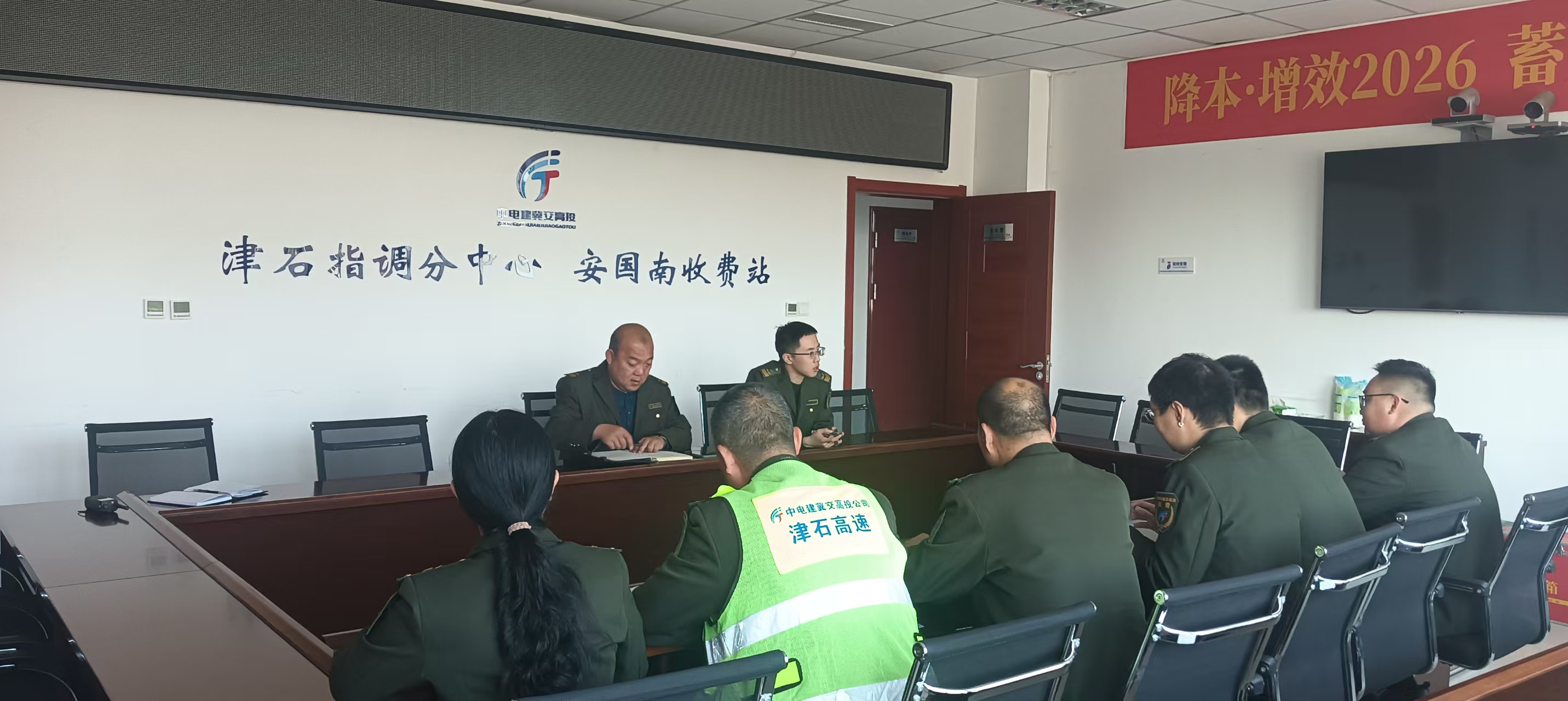 e932b5dc5130eebc253f8b2bdc29c156.jpg e932b5dc5130eebc253f8b2bdc29c156.jpg