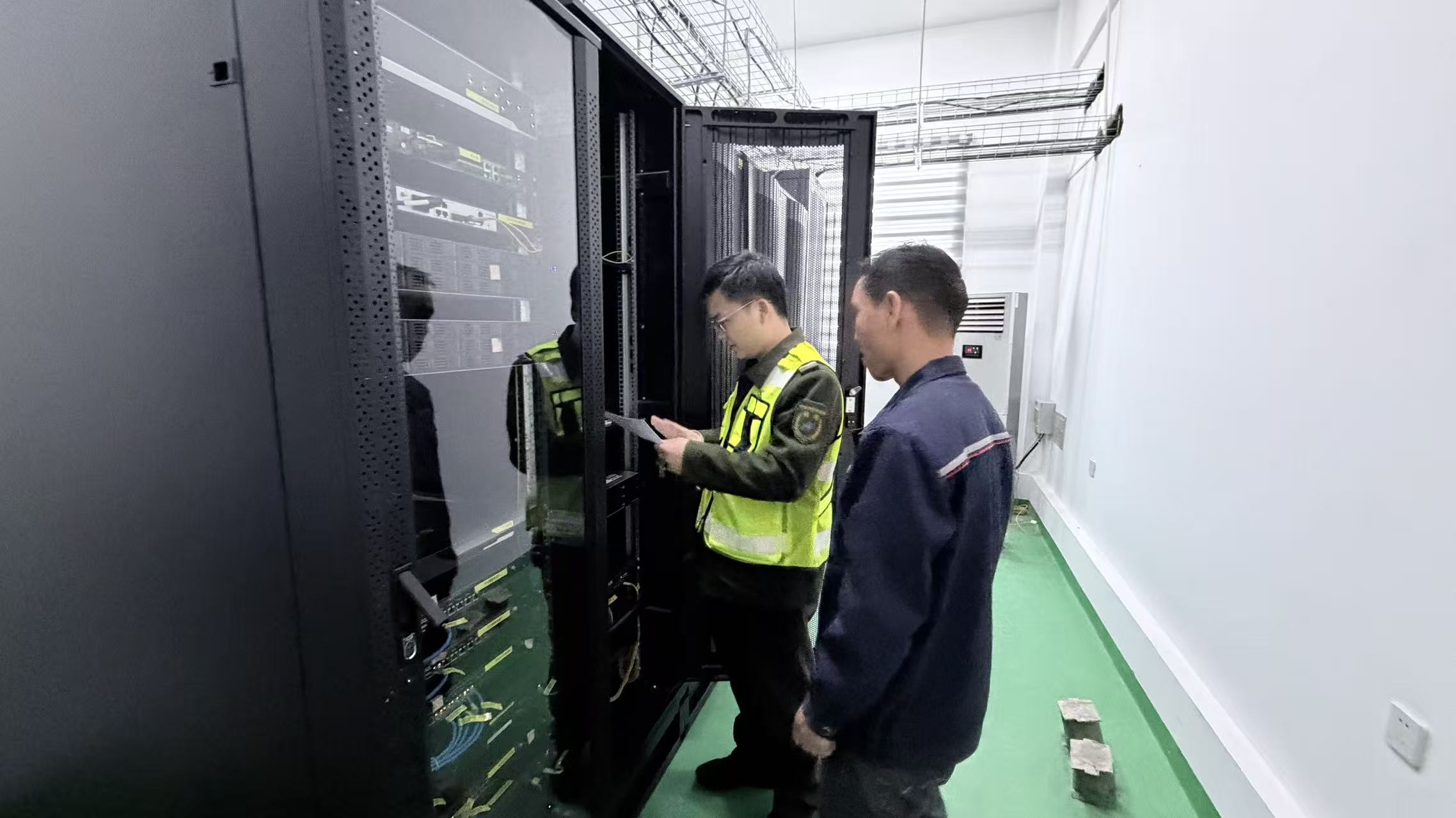 E:\赞龙桌面\5cd24b6e53e3ecafecee5dc55f03430d.jpg E:\赞龙桌面\5cd24b6e53e3ecafecee5dc55f03430d.jpg