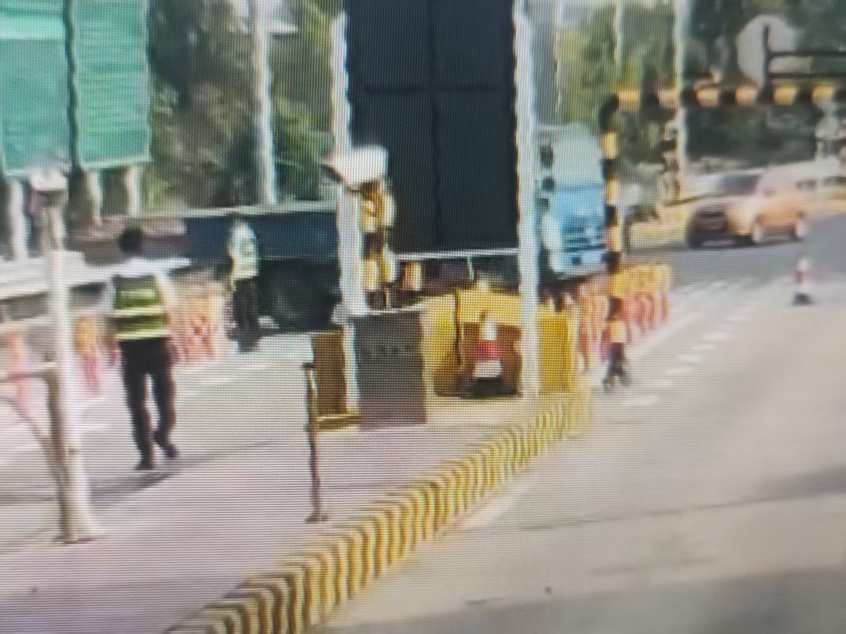 微信图片_20260930084436_135_93.jpg